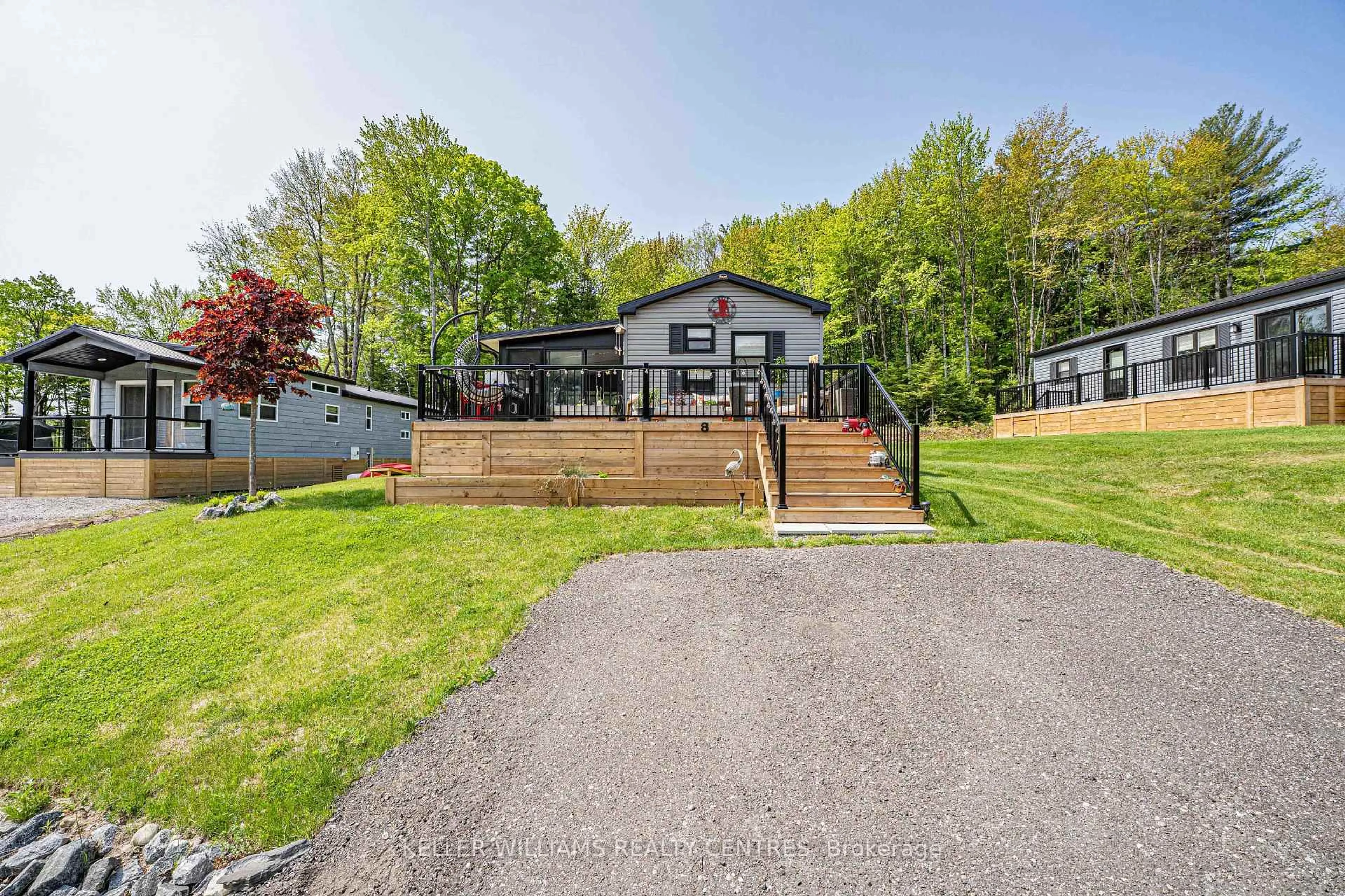 A pic from outside/outdoor area/front of a property/back of a property/a pic from drone, mountain view for 1047 Bonnie Lake Camp Rd ##38 Lakeridge, Bracebridge Ontario P1L 1W9