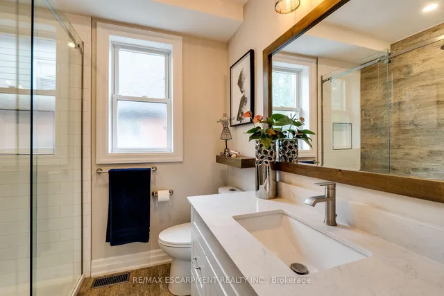 Additional property image - 56 Highcliffe Ave