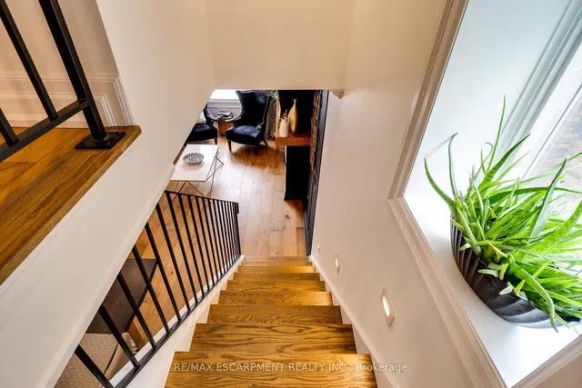 Additional property image - 56 Highcliffe Ave