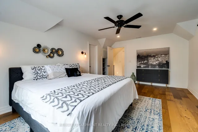 Additional property image - 56 Highcliffe Ave