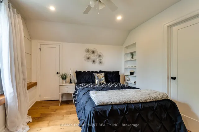 Additional property image - 56 Highcliffe Ave