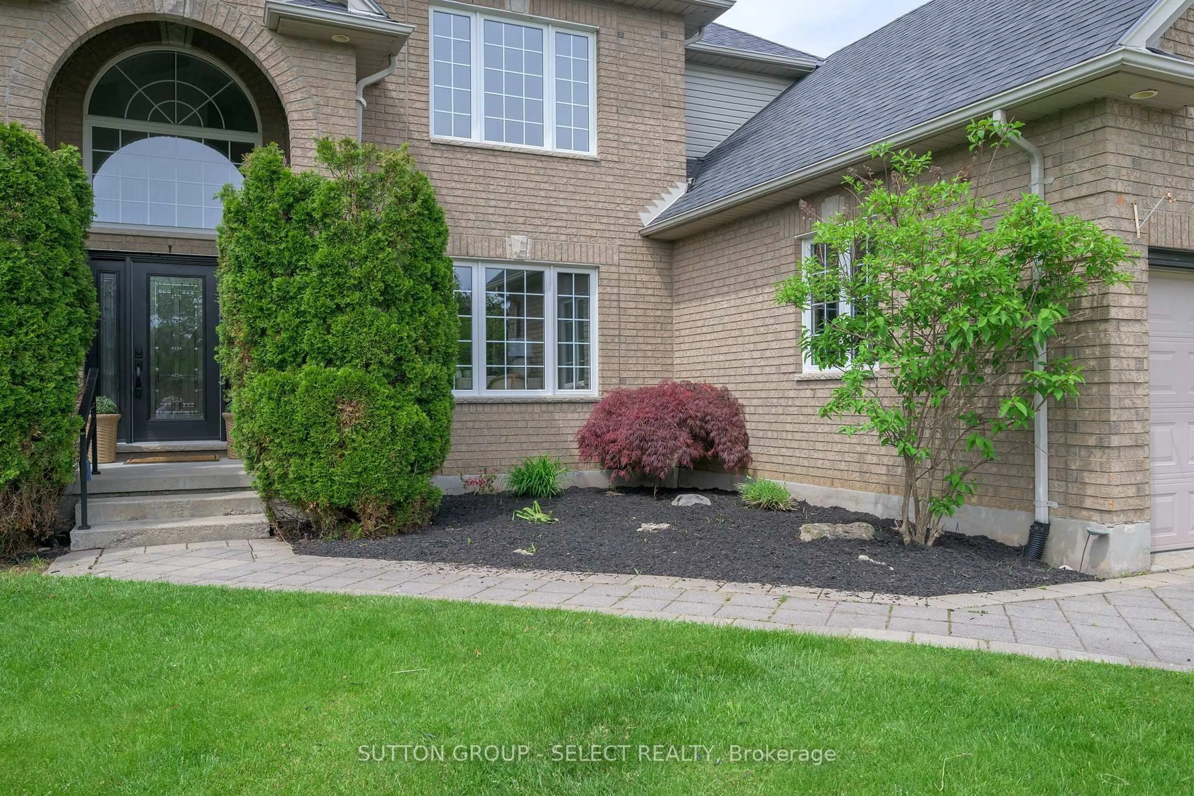 Home with brick exterior material, street for 38 Moraine Walk, London North Ontario N6G 4Y8