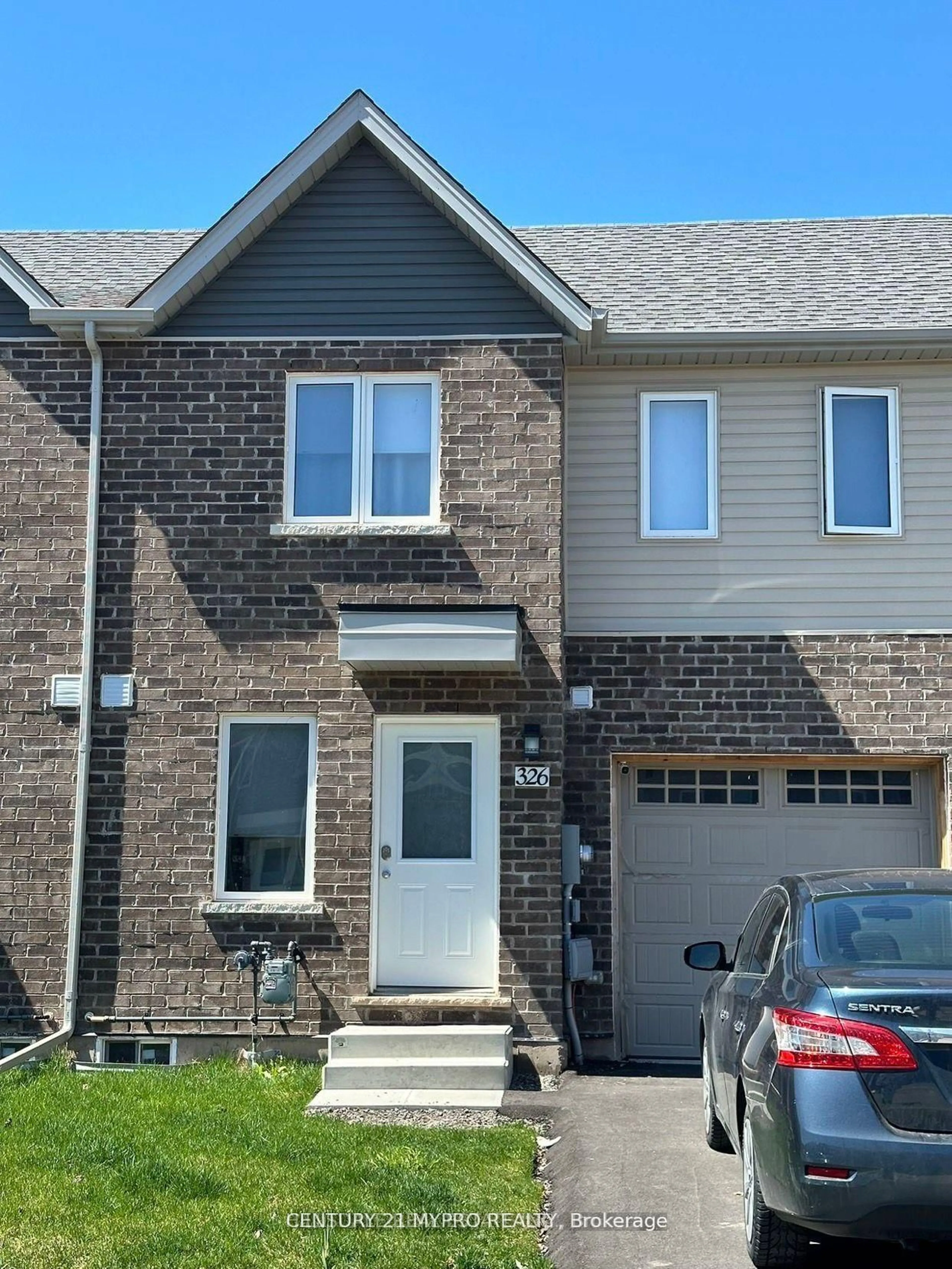 Home with brick exterior material, street for 326 Chaffey St, Welland Ontario L3B 0K4