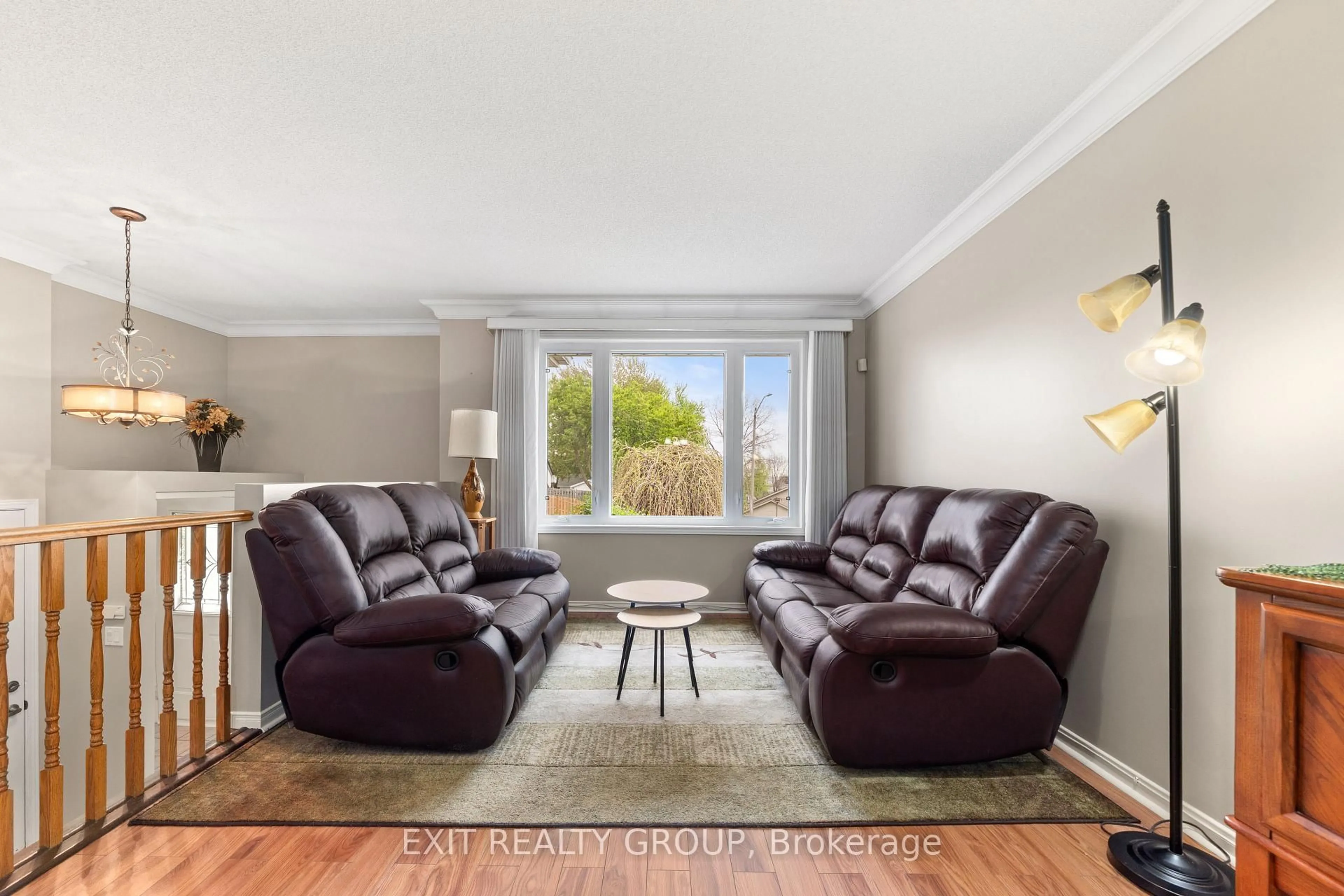Living room with furniture, unknown for 44 Bleeker Ave, Quinte West Ontario K8V 6M8