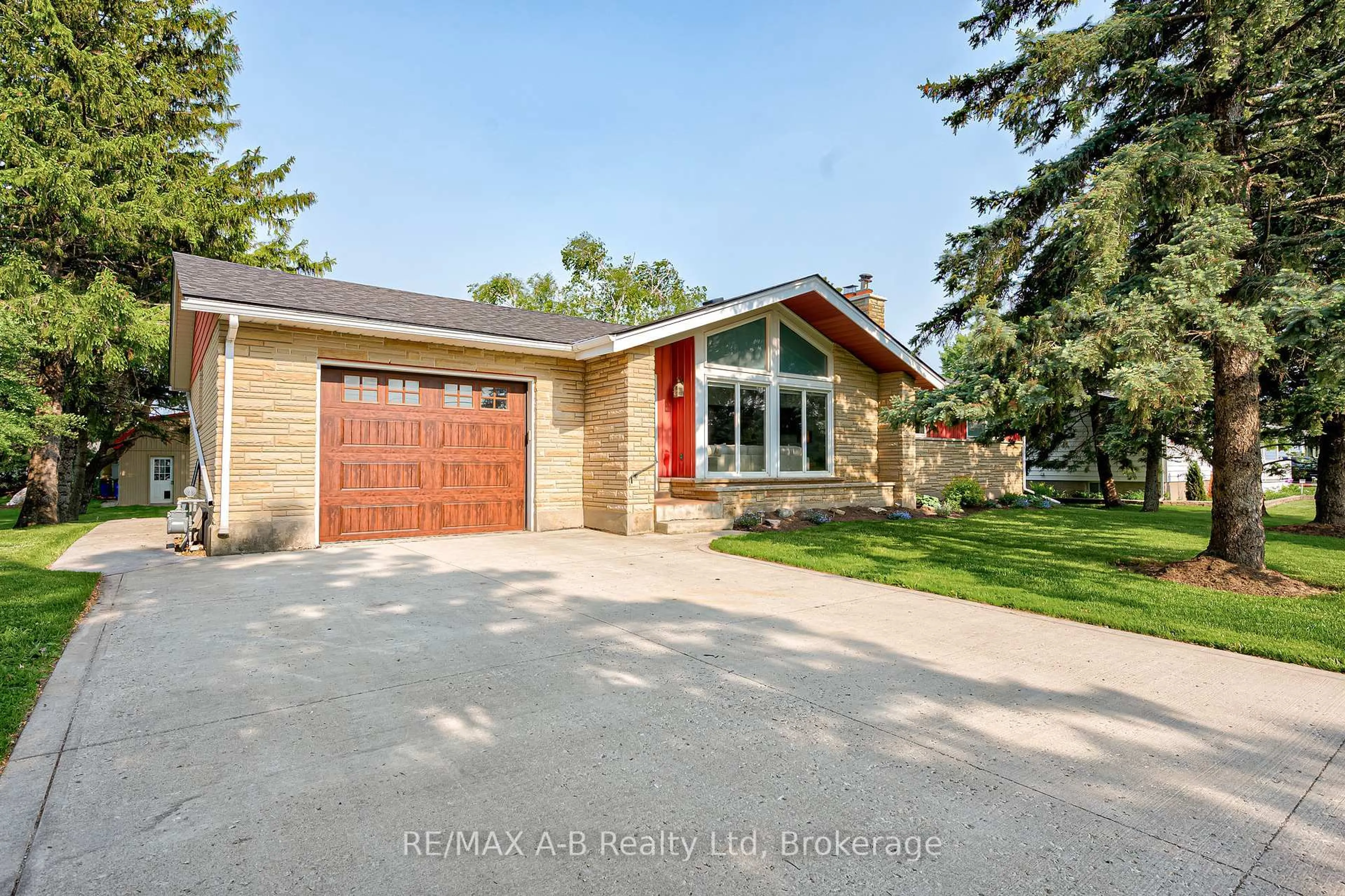 Home with brick exterior material, street for 3981 111 Rd, Perth East Ontario N5A 6S5