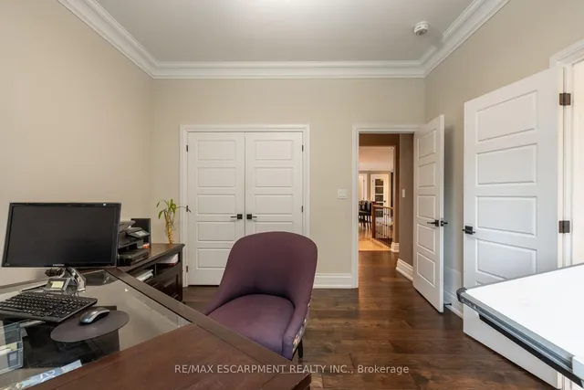 Additional property image - 979 Garden Lane