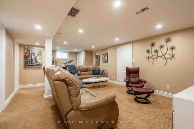 Additional property image - 979 Garden Lane