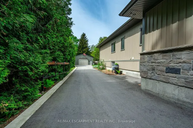 Additional property image - 979 Garden Lane