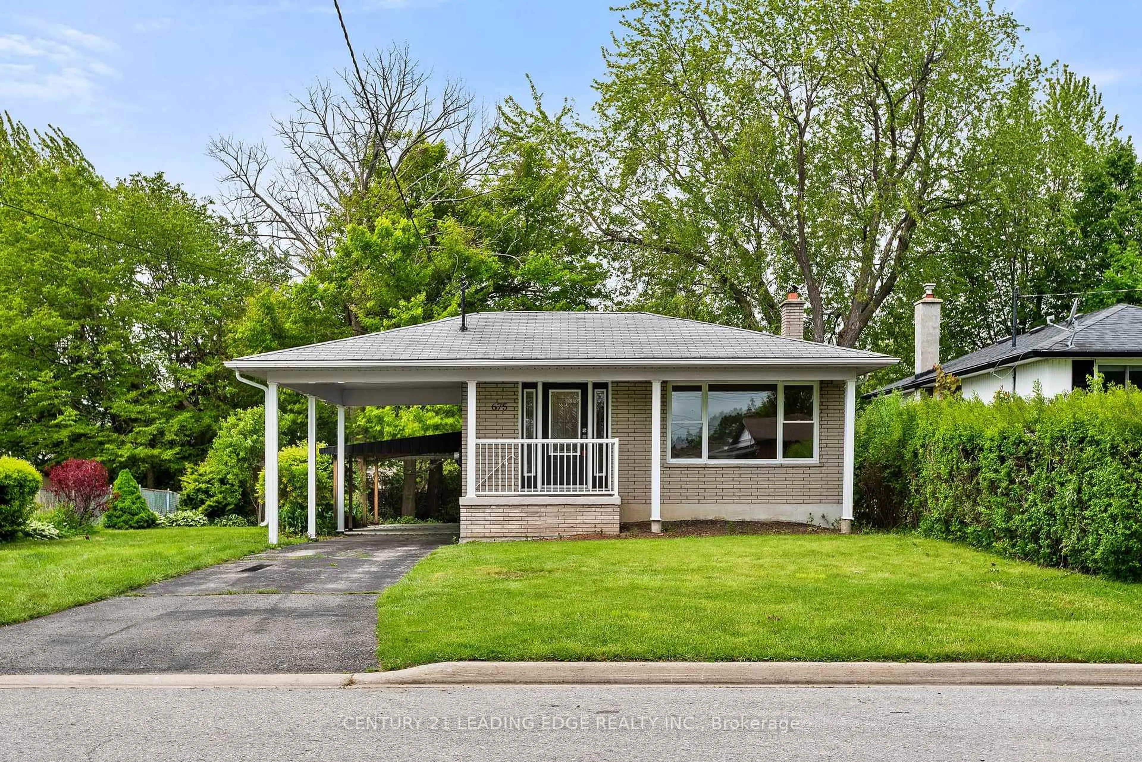 Home with vinyl exterior material, street for 675 Hayden Cres, Cobourg Ontario K9A 2V4