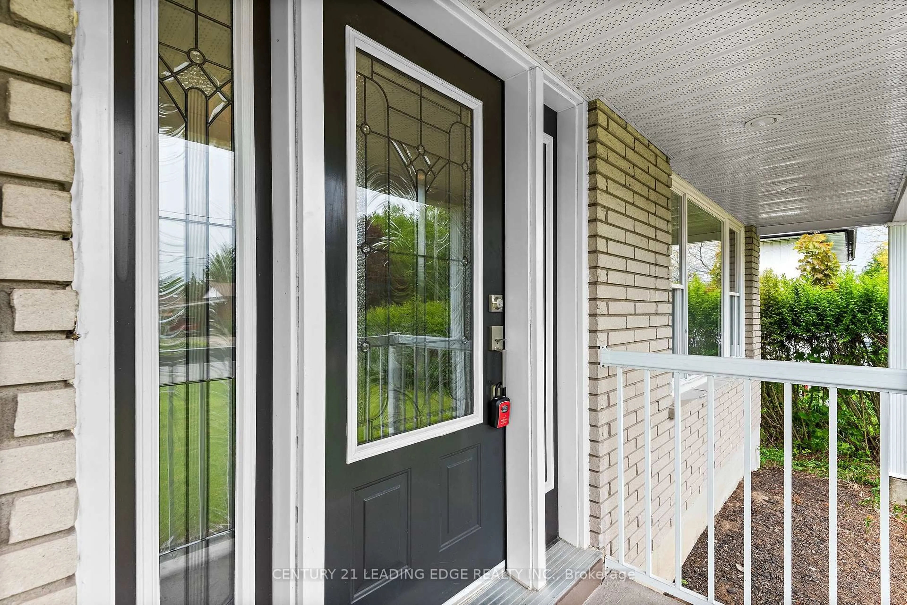 Home with vinyl exterior material, street for 675 Hayden Cres, Cobourg Ontario K9A 2V4