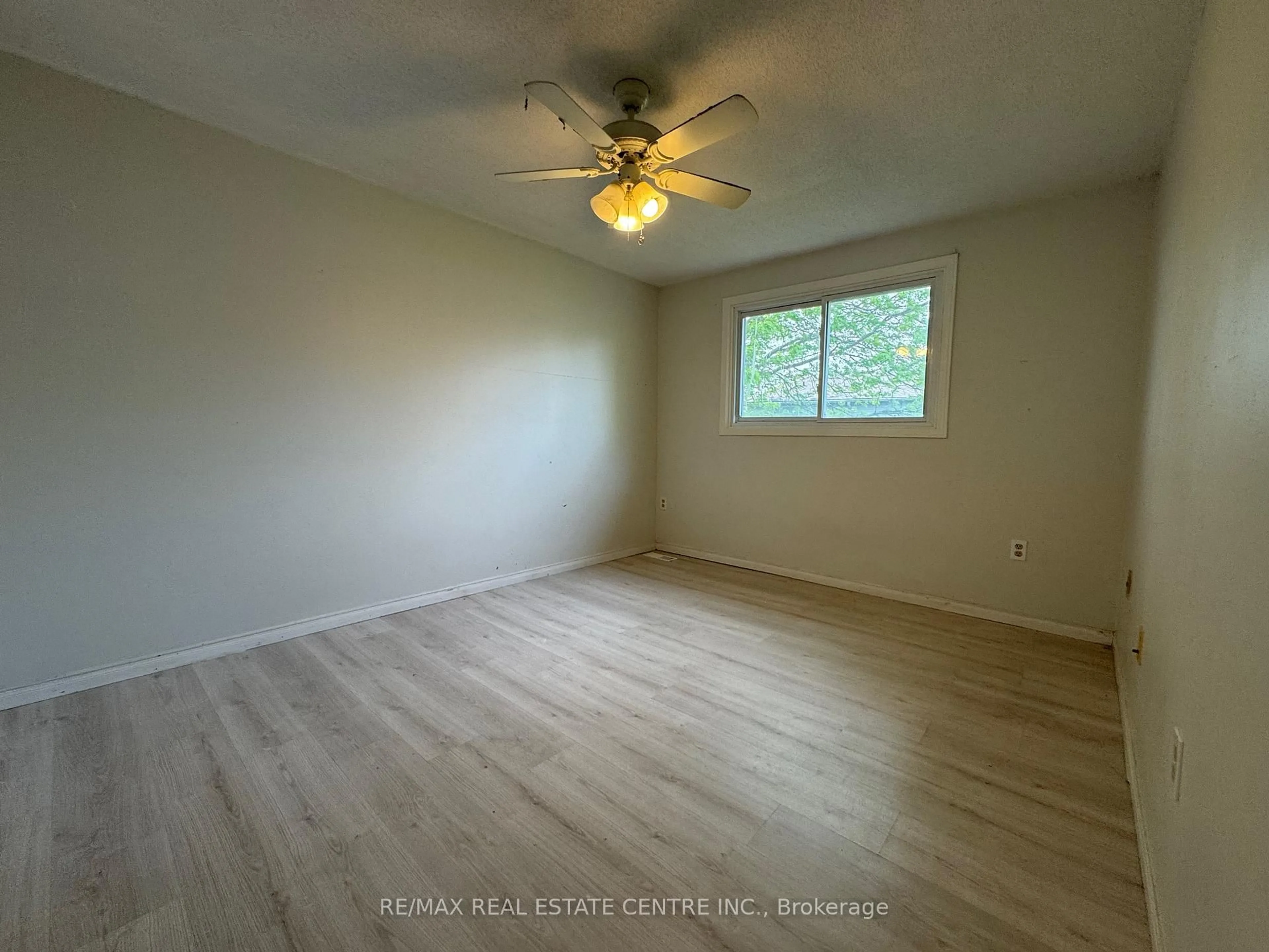 A pic of a room for 180 Marksam Rd #49, Guelph Ontario N1H 8G4