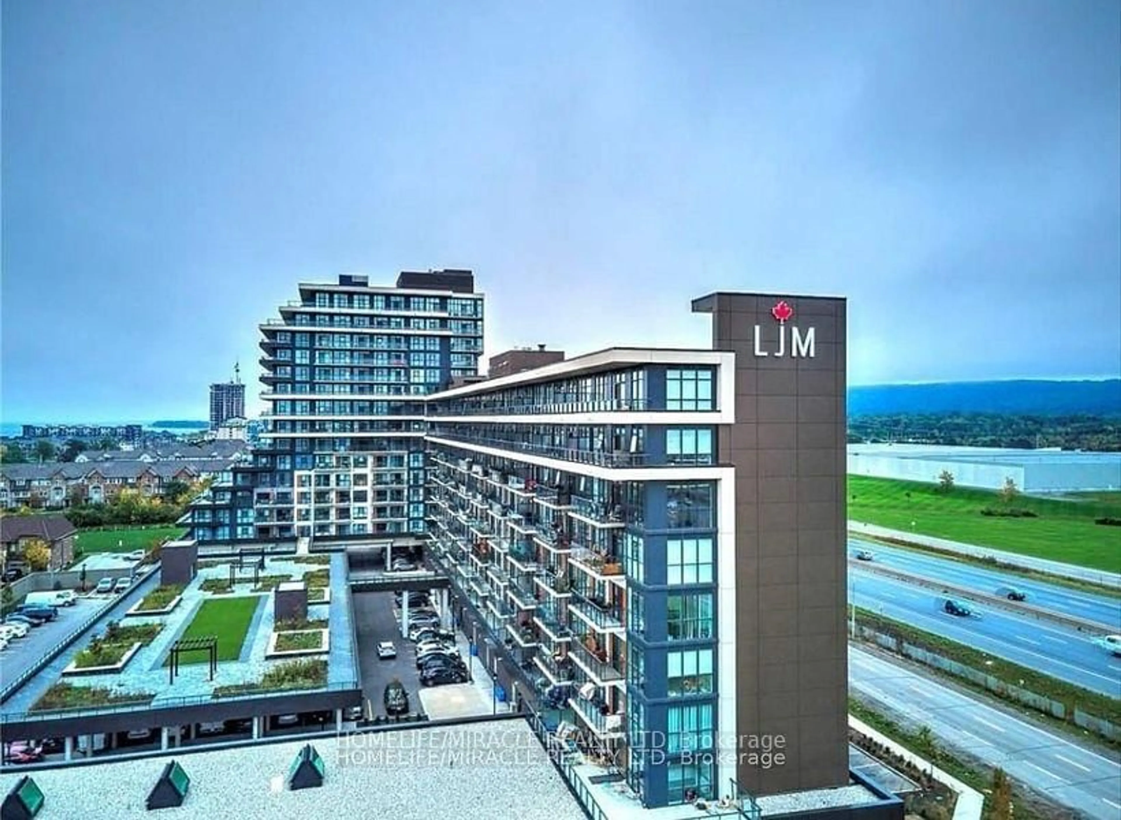 Unknown for 560 North service Rd #802, Grimsby Ontario L3M 0G1