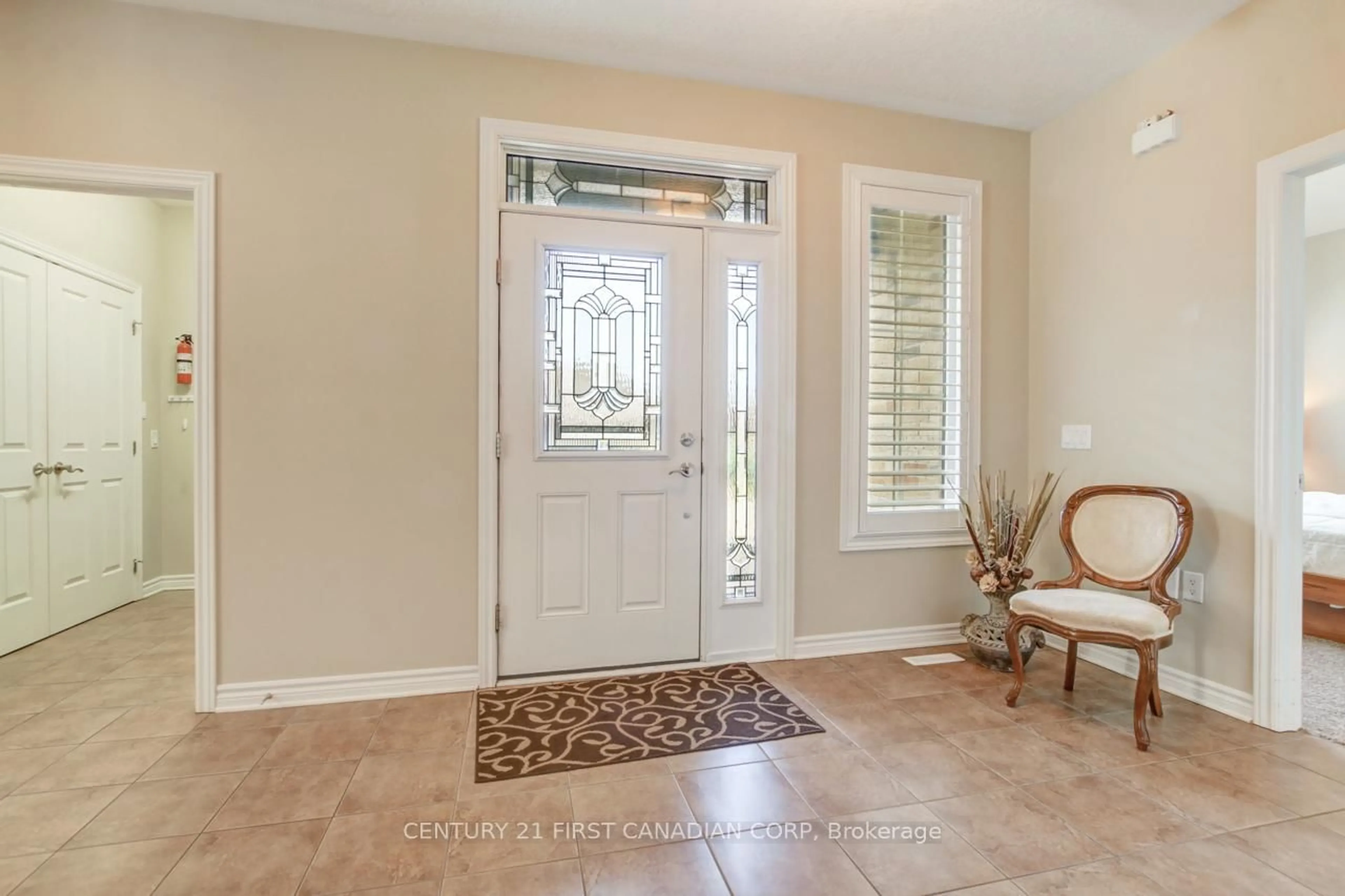 Indoor entryway for 2137 Jack Nash Dr, London South Ontario N6K 5R1