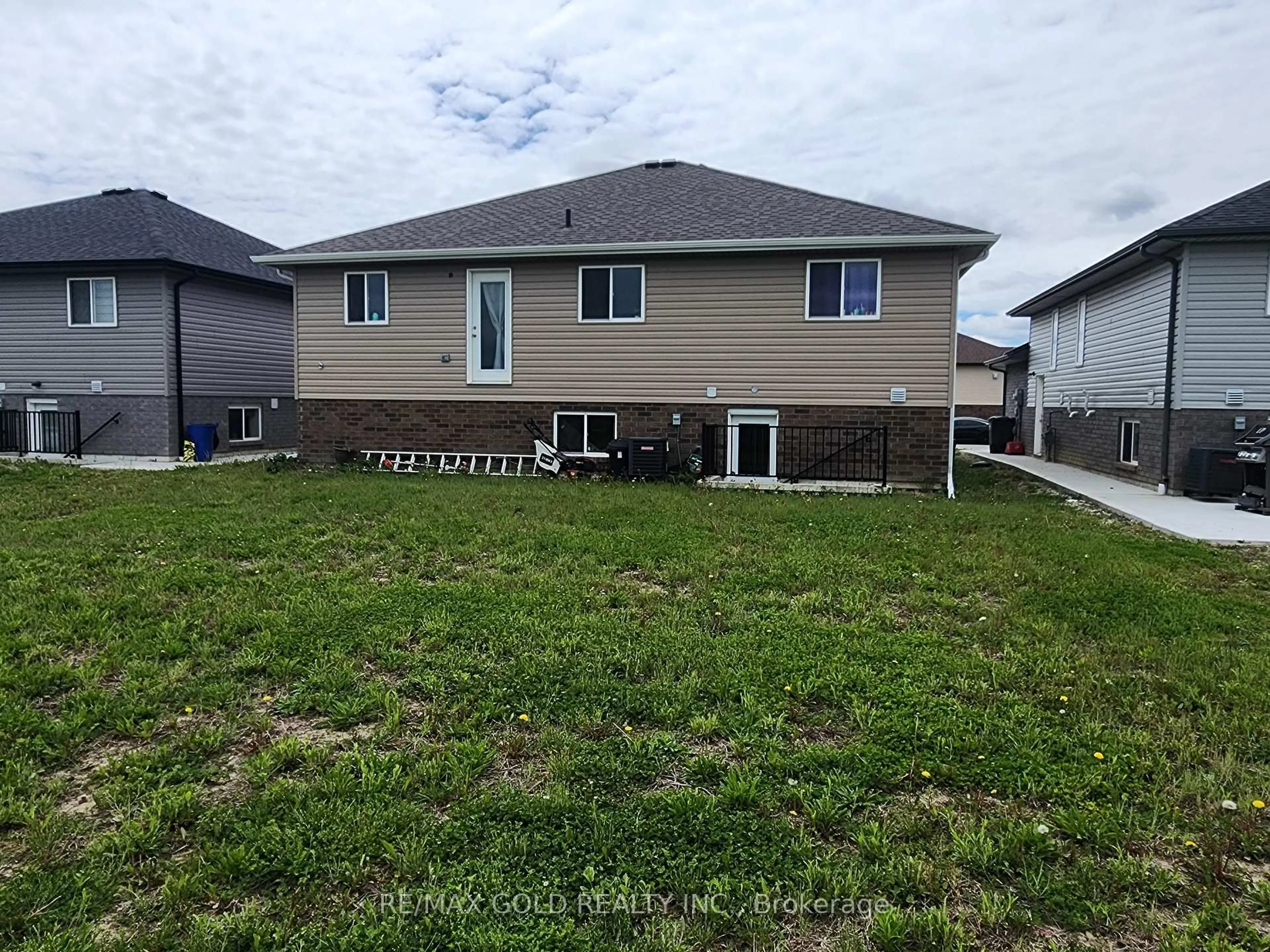 Unknown for 1131 Aspen Ridge Cres, Lakeshore Ontario N0R 1A0