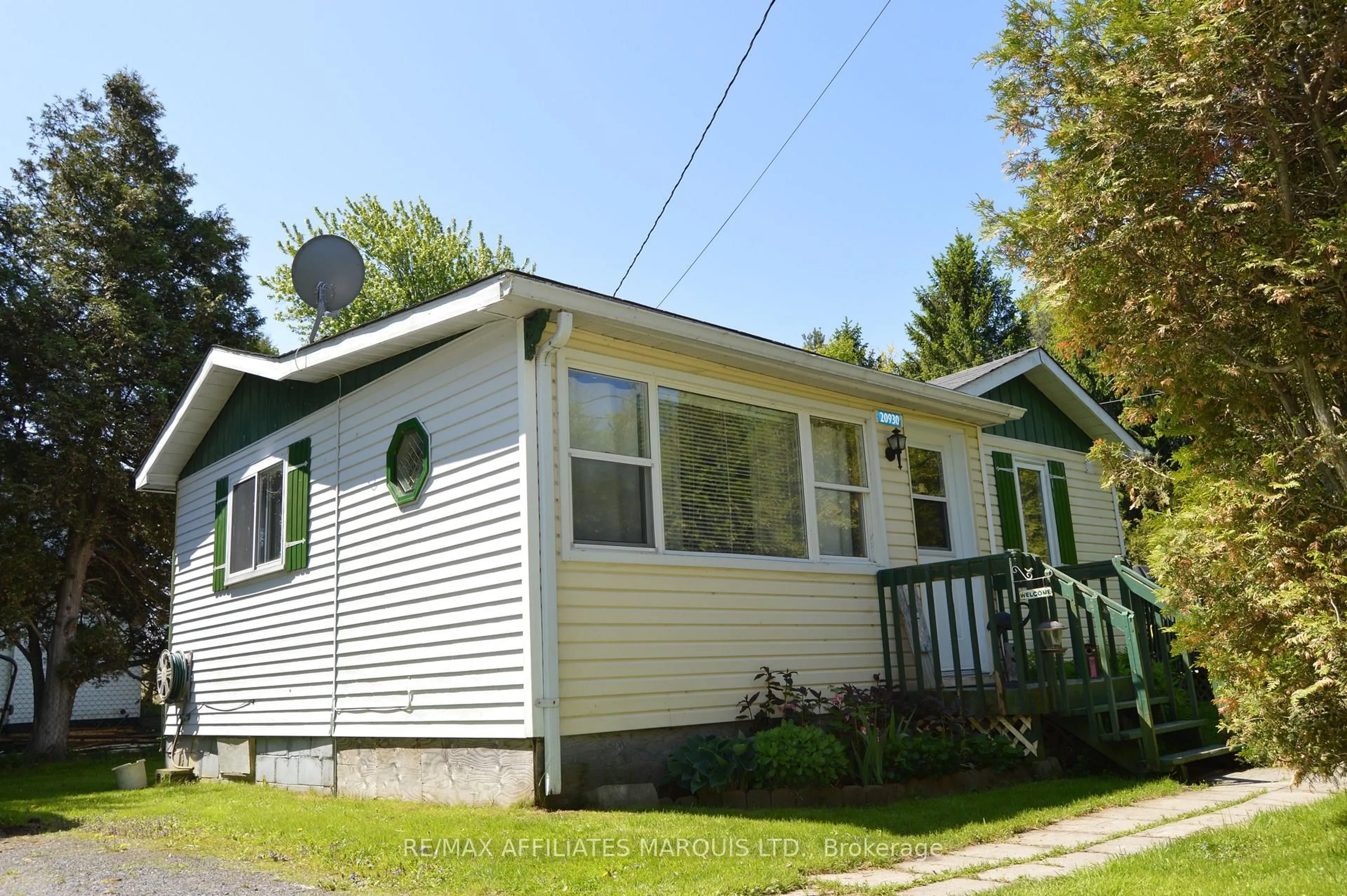 Home with vinyl exterior material, street for 20930 Derrig Rd, South Glengarry Ontario K0C 1N0
