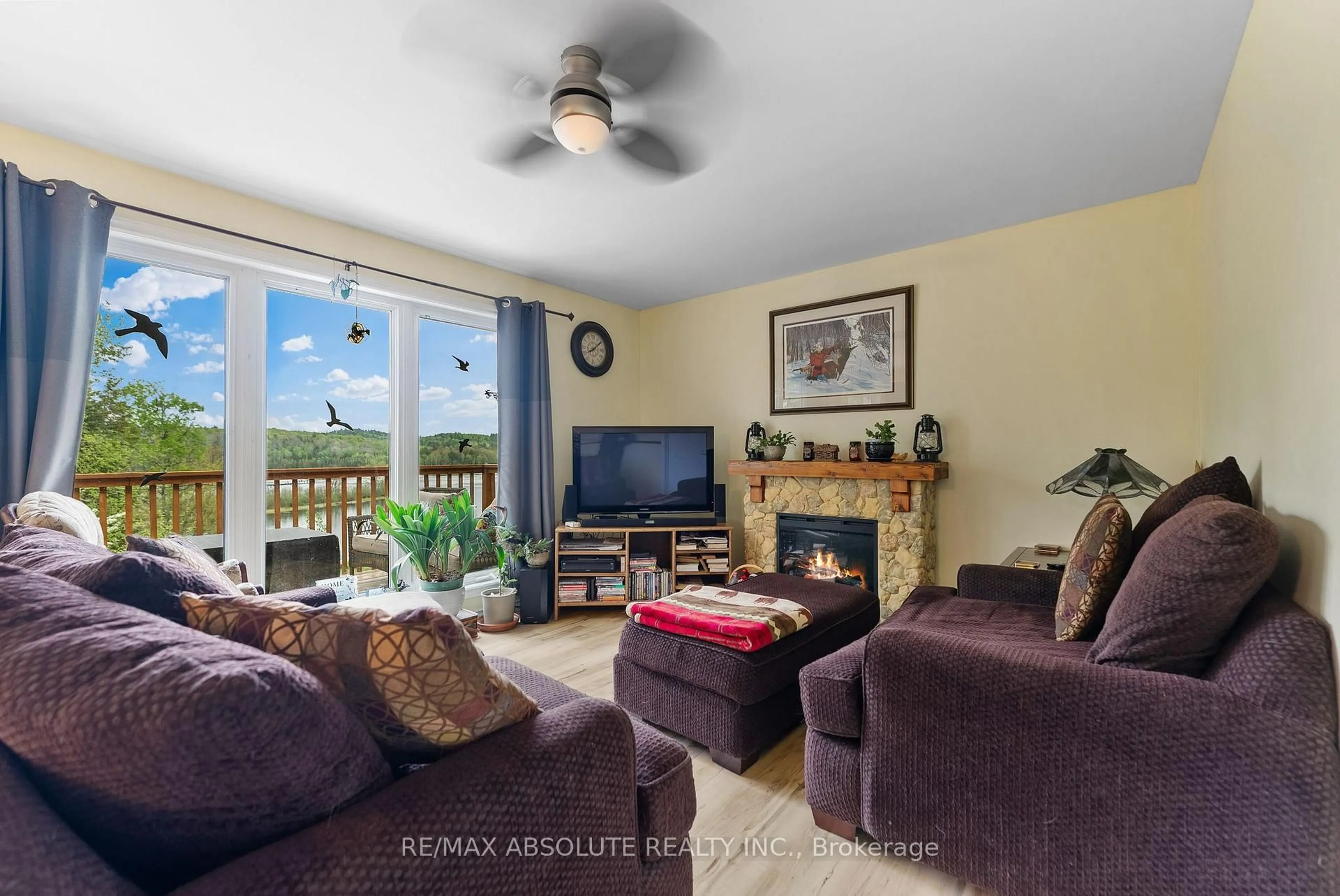Living room with furniture, unknown for 4666 Matawatchan Rd, Griffith Ontario K0J 2R0