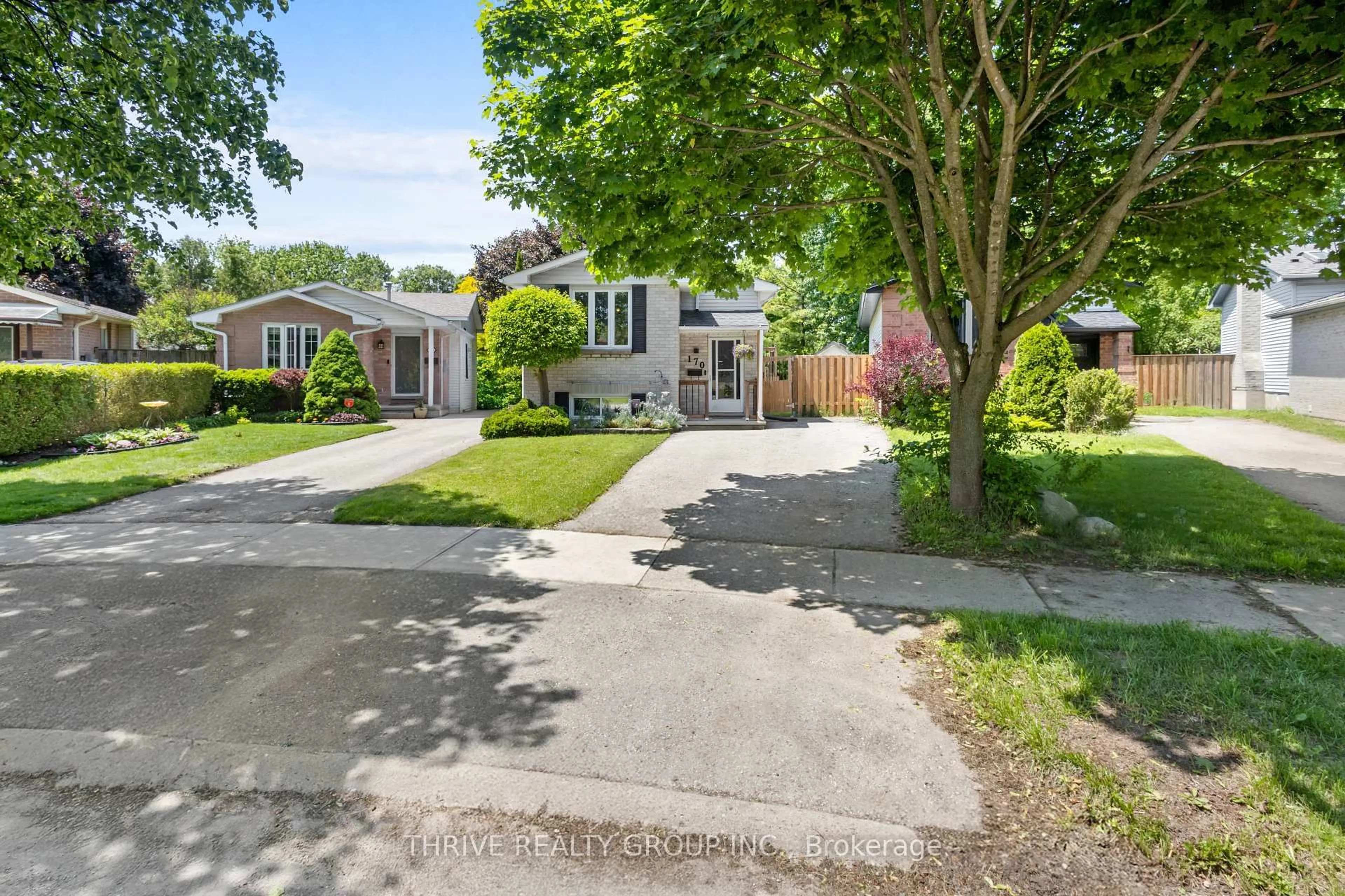 A pic from outside/outdoor area/front of a property/back of a property/a pic from drone, street for 170 Olympic Cres, London North Ontario N6G 3P7