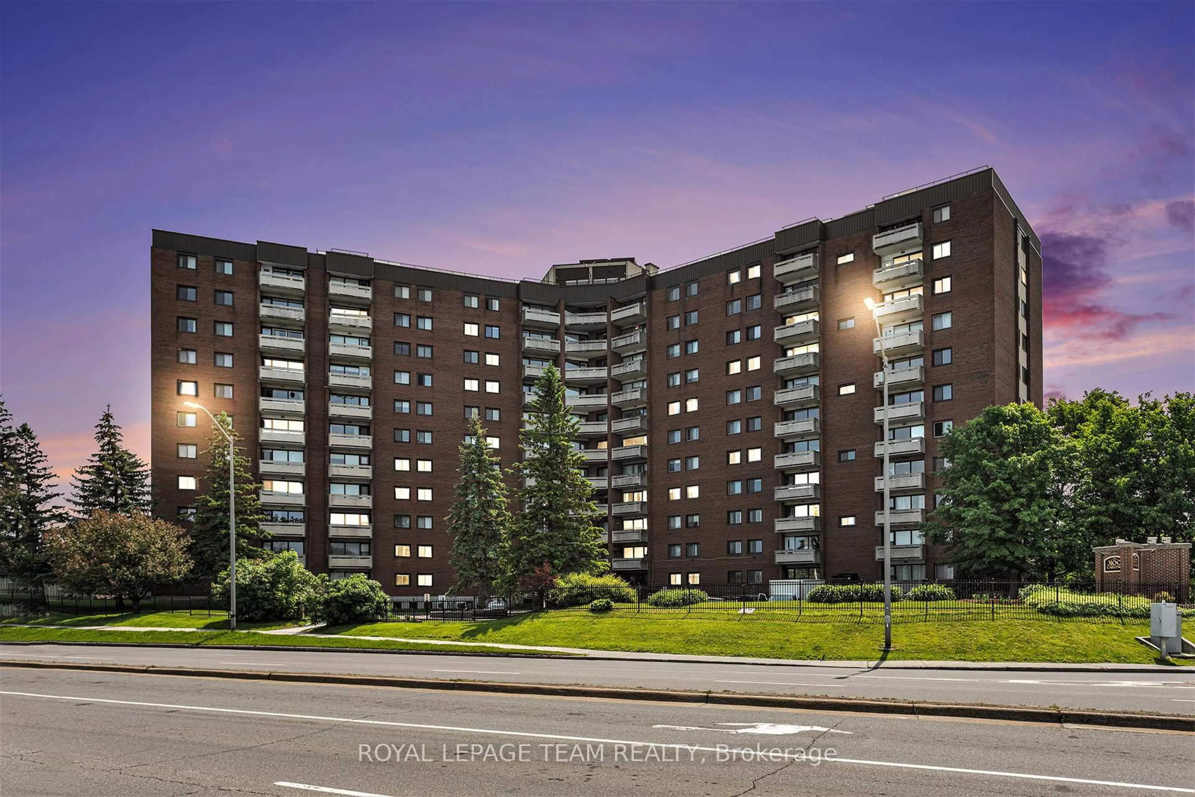 Unknown for 3100 Carling Ave #208, Ottawa Ontario K2B 6J6