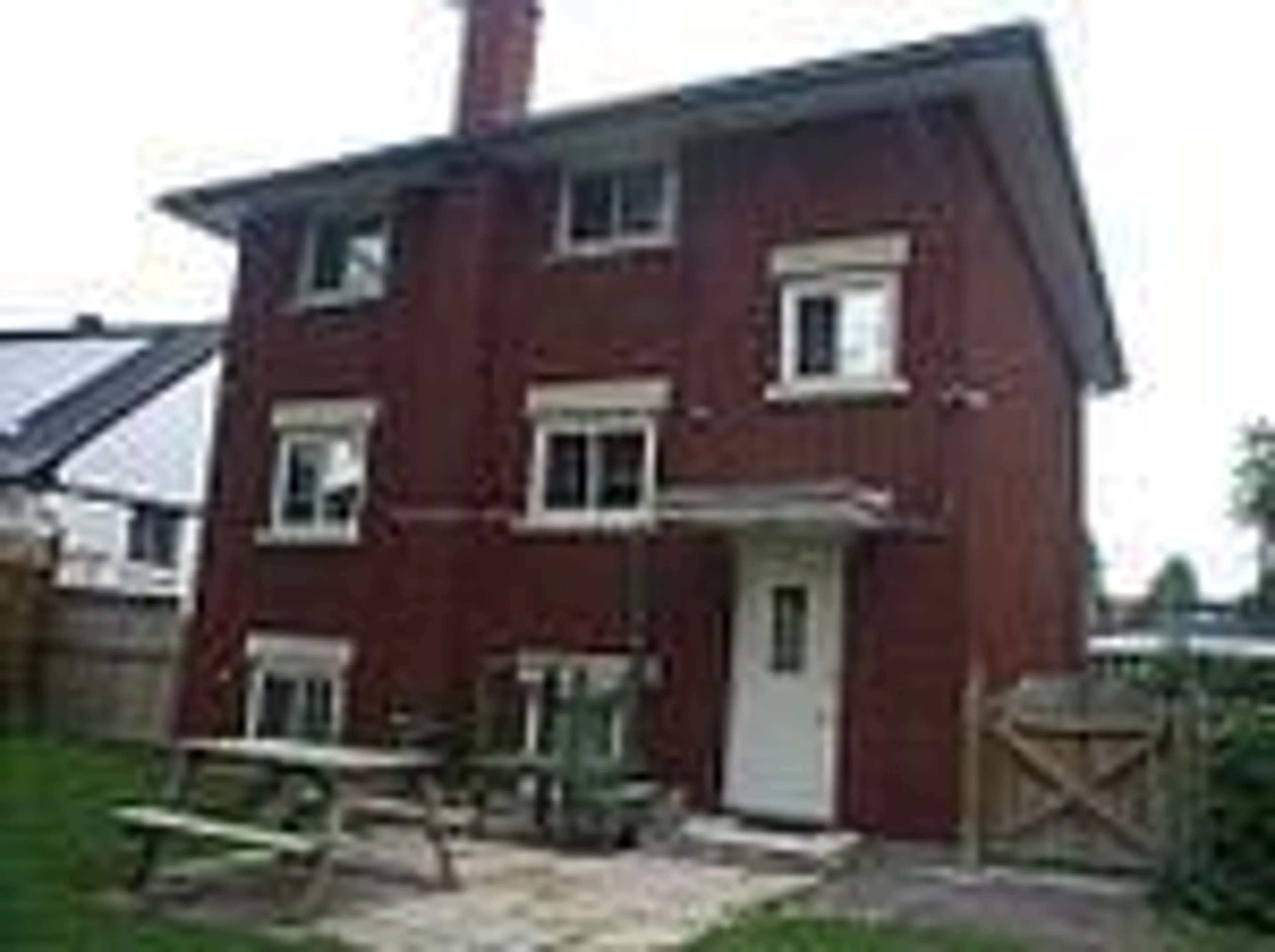 Home with brick exterior material, building for 1390 Mayview Ave, Ottawa Ontario K1Z 8H7