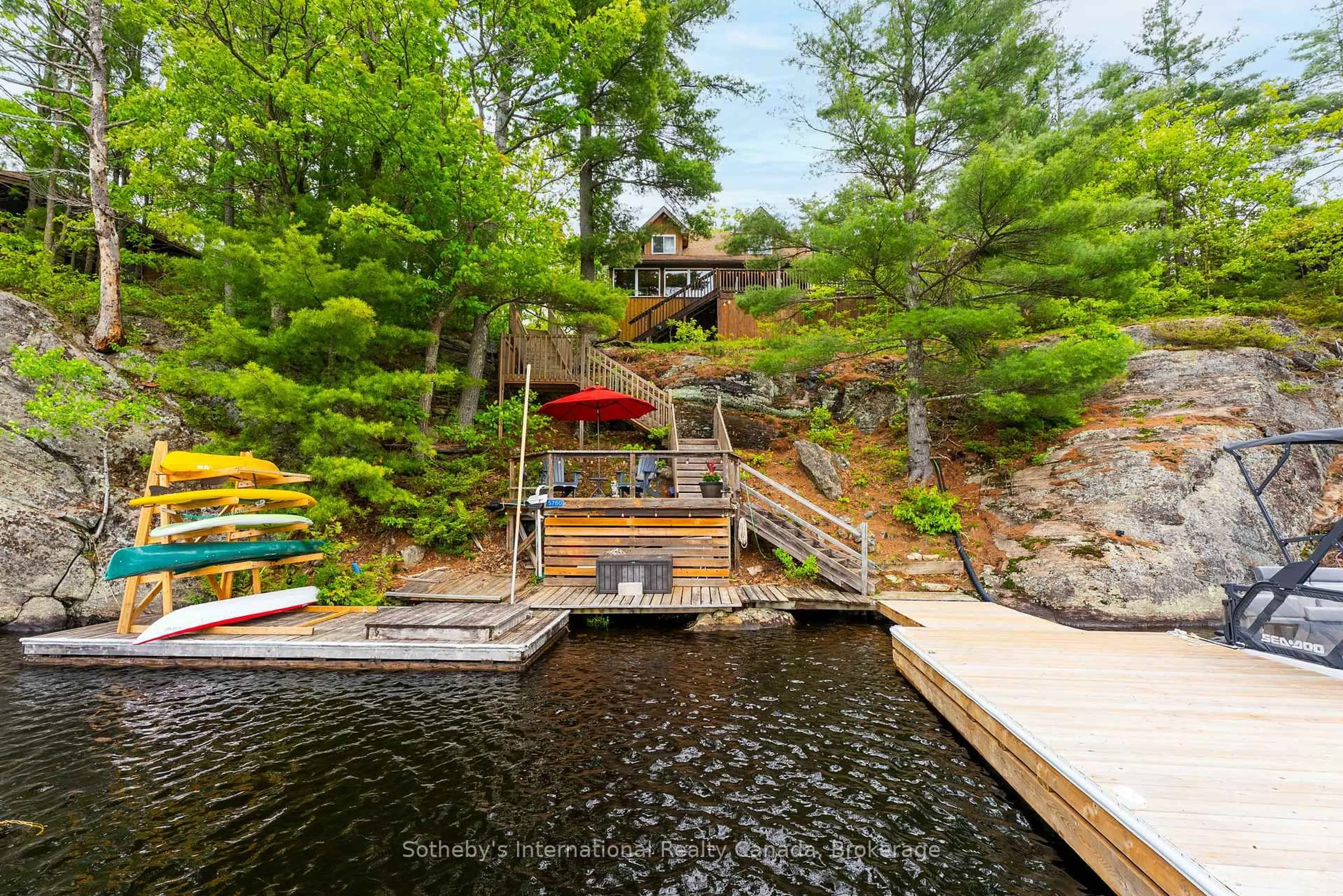 Patio, water/lake/river/ocean view for 5760 Kahshe Lake, Gravenhurst Ontario P0E 1G0