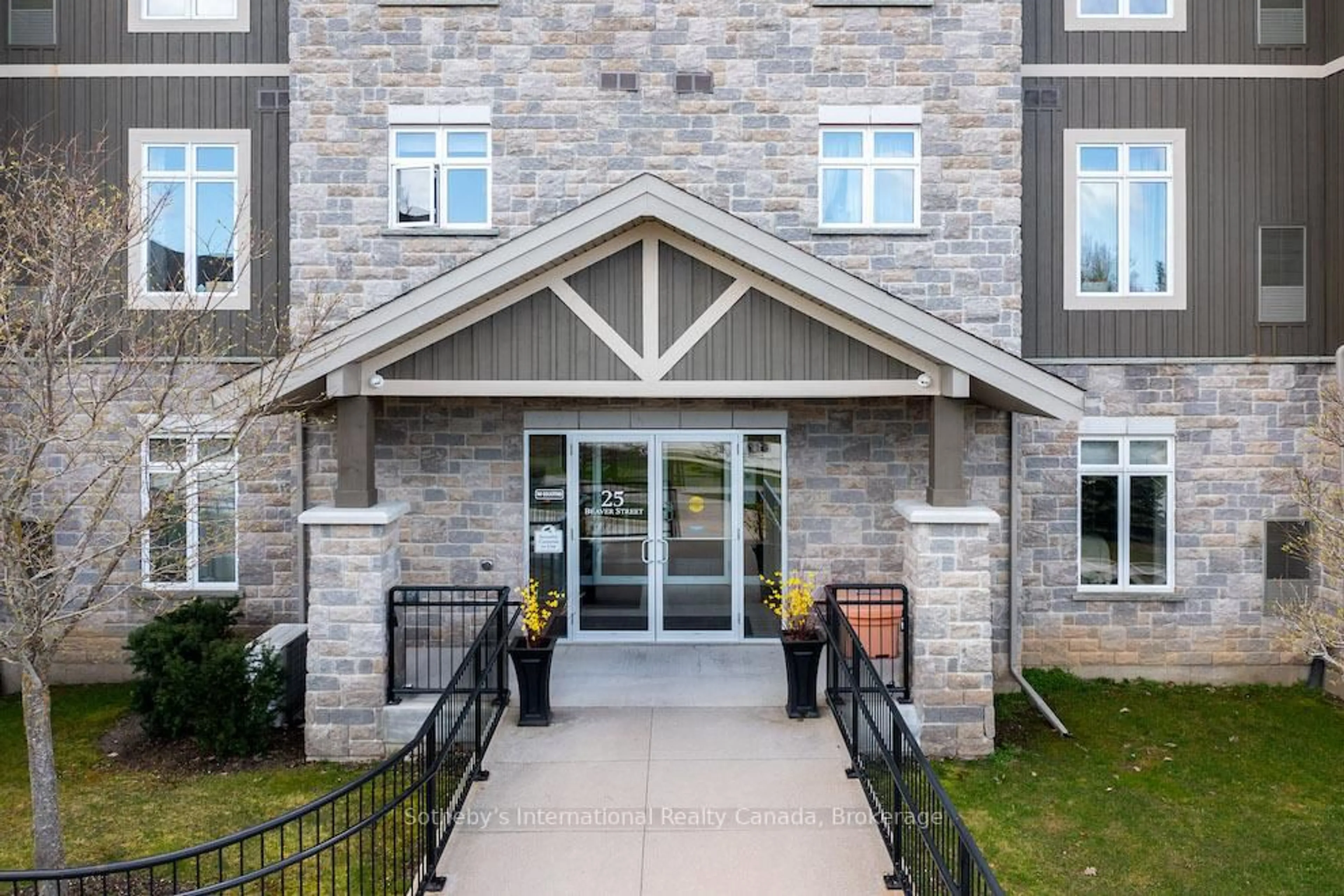 Unknown for 25 Beaver St #107, Blue Mountains Ontario N0H 2P0