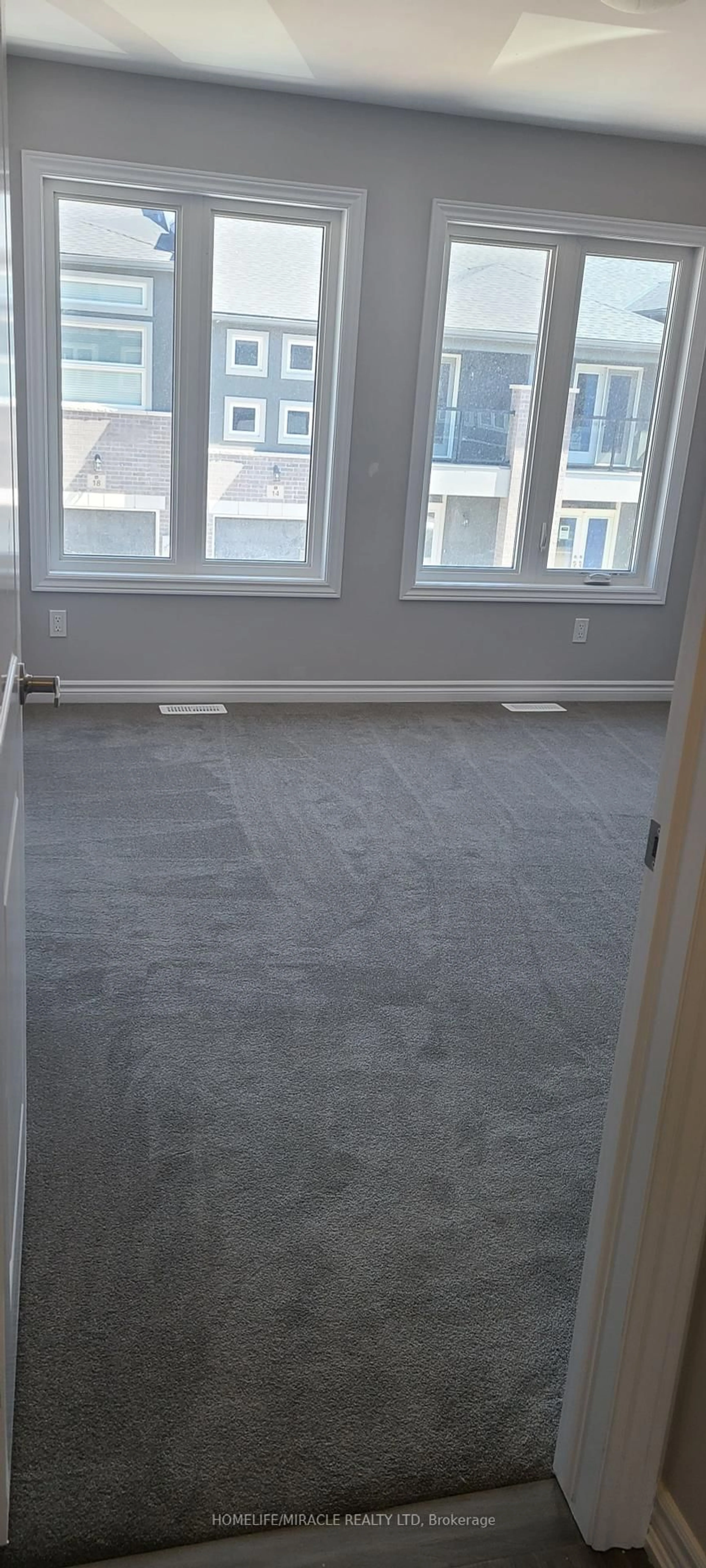 A pic of a room for 17 Renfrew Tr, Welland Ontario L3C 0K2