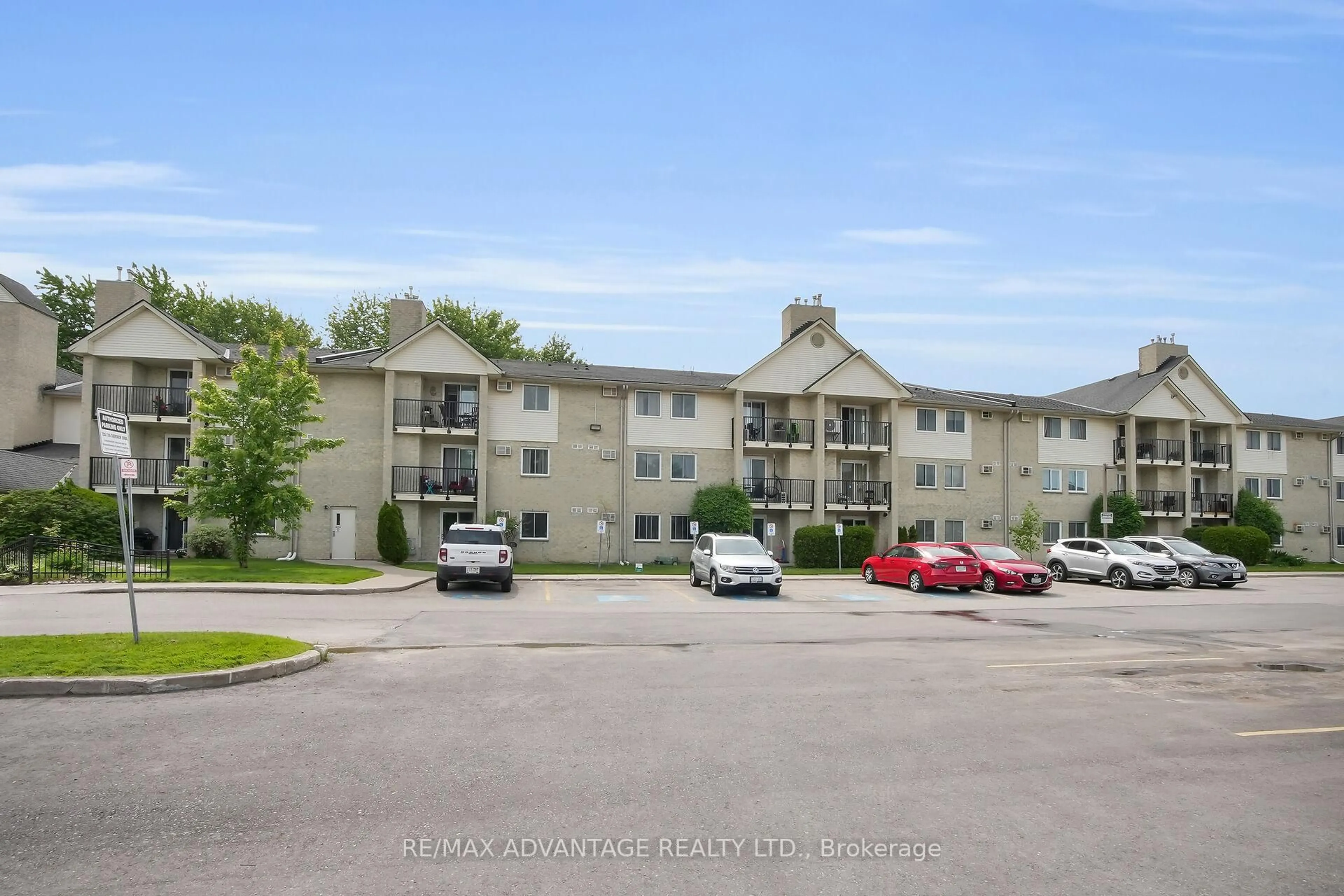 Unknown for 725 Deveron Cres #215, London South Ontario N5Z 4X3