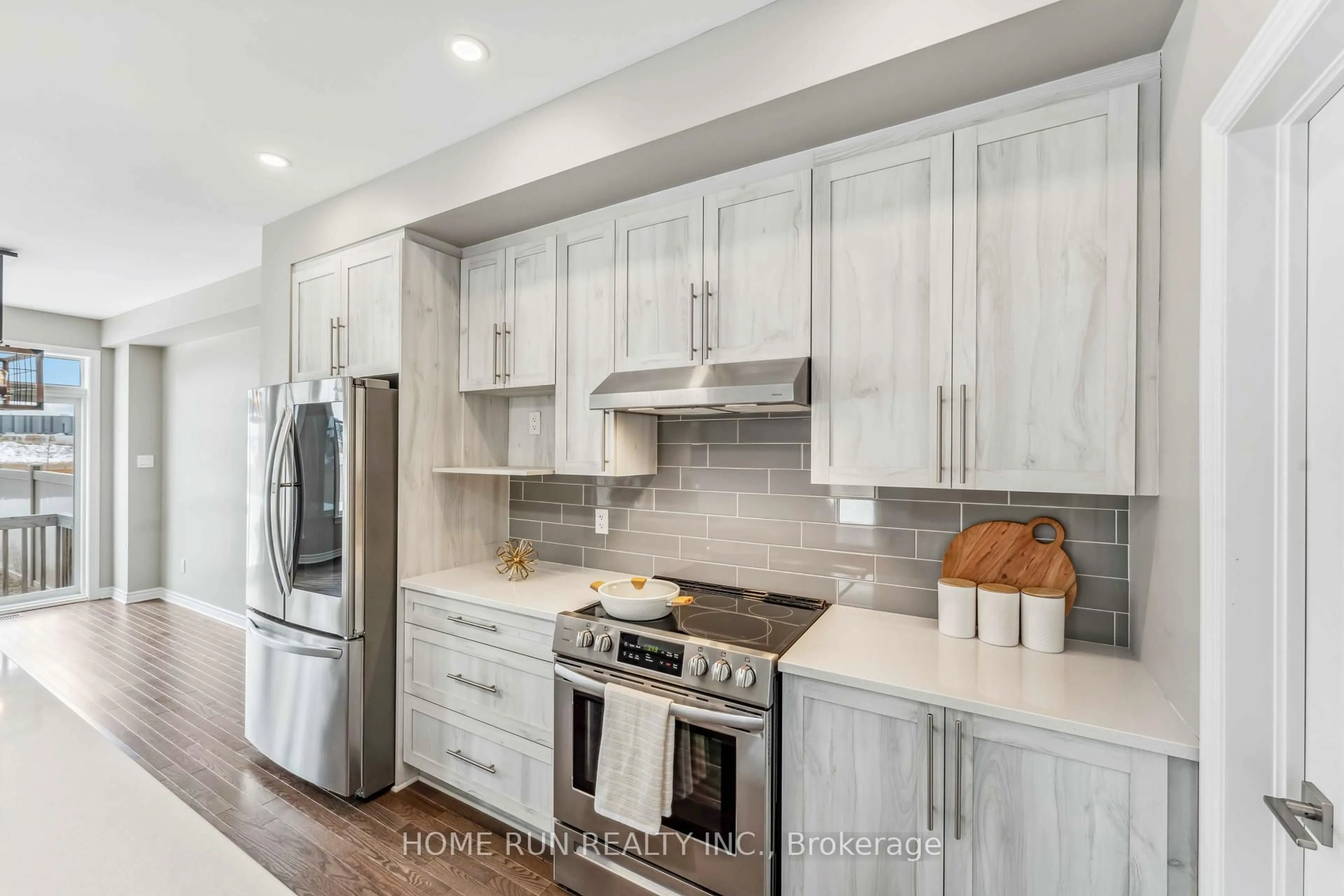 Unknown for 551 Sonmarg Cres, Ottawa Ontario K2J 7A5