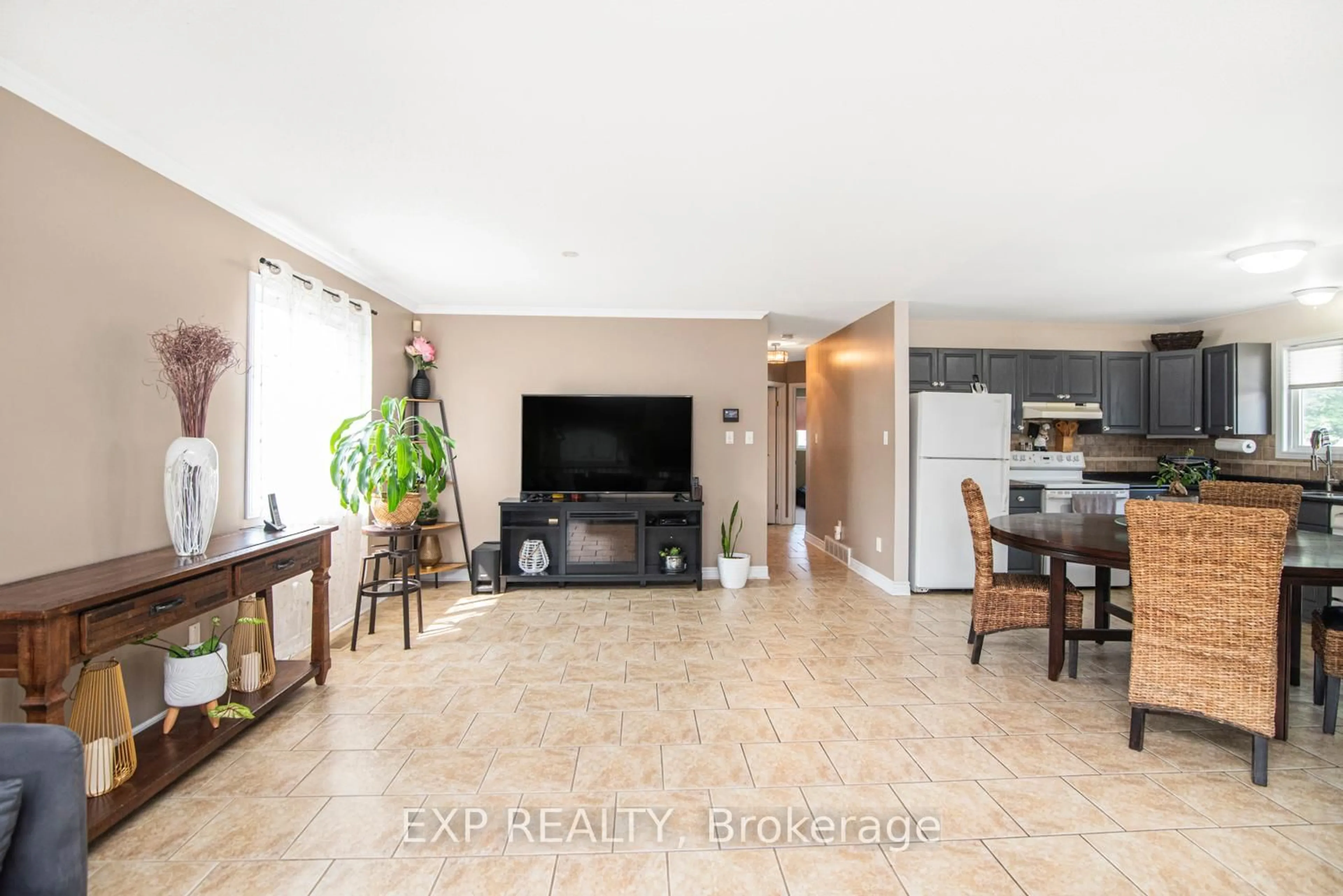 Unknown for 360 White Sands Dr, London South Ontario N6M 1J1