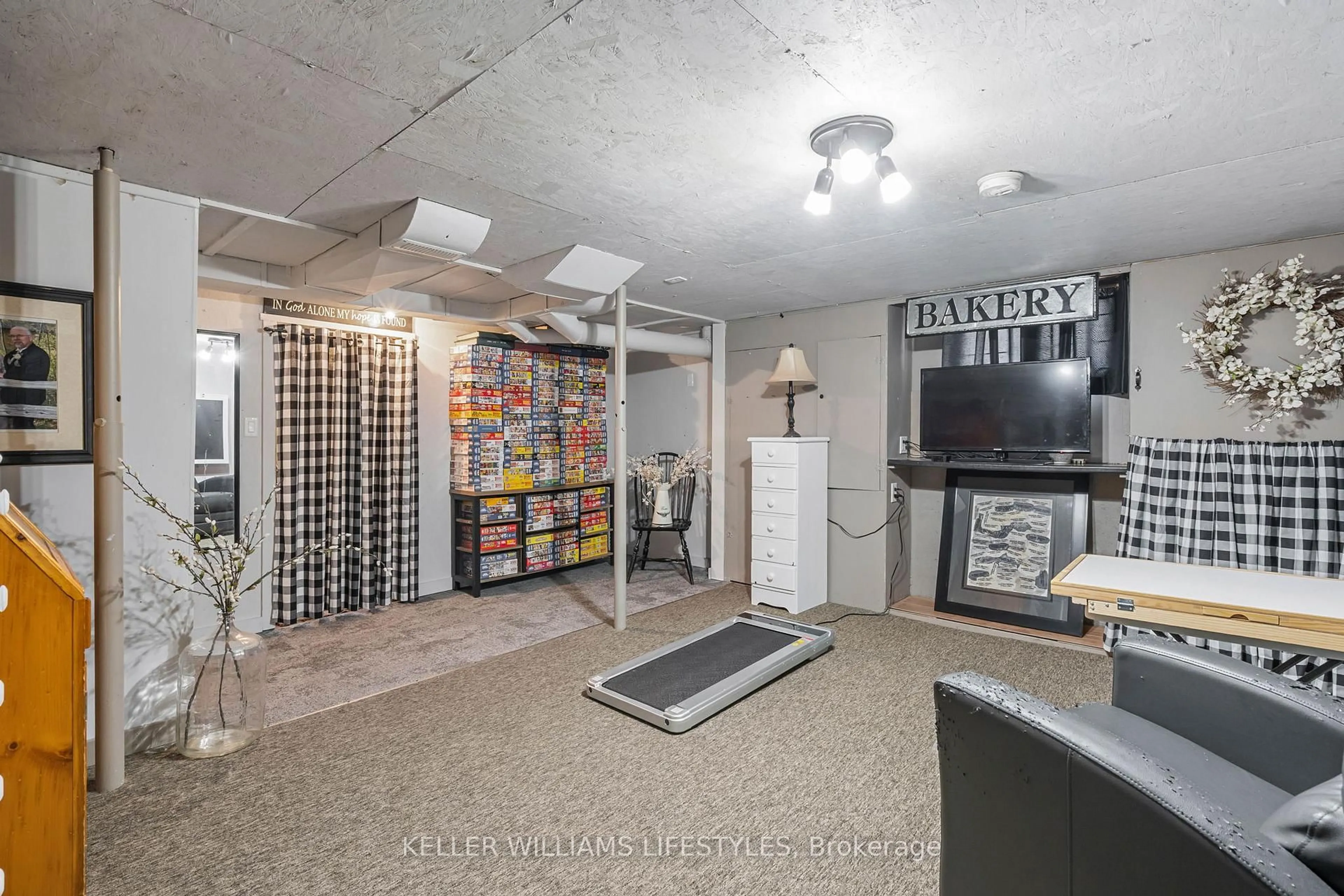 Unknown for 67 Heather Pl, London East Ontario N5W 4L6