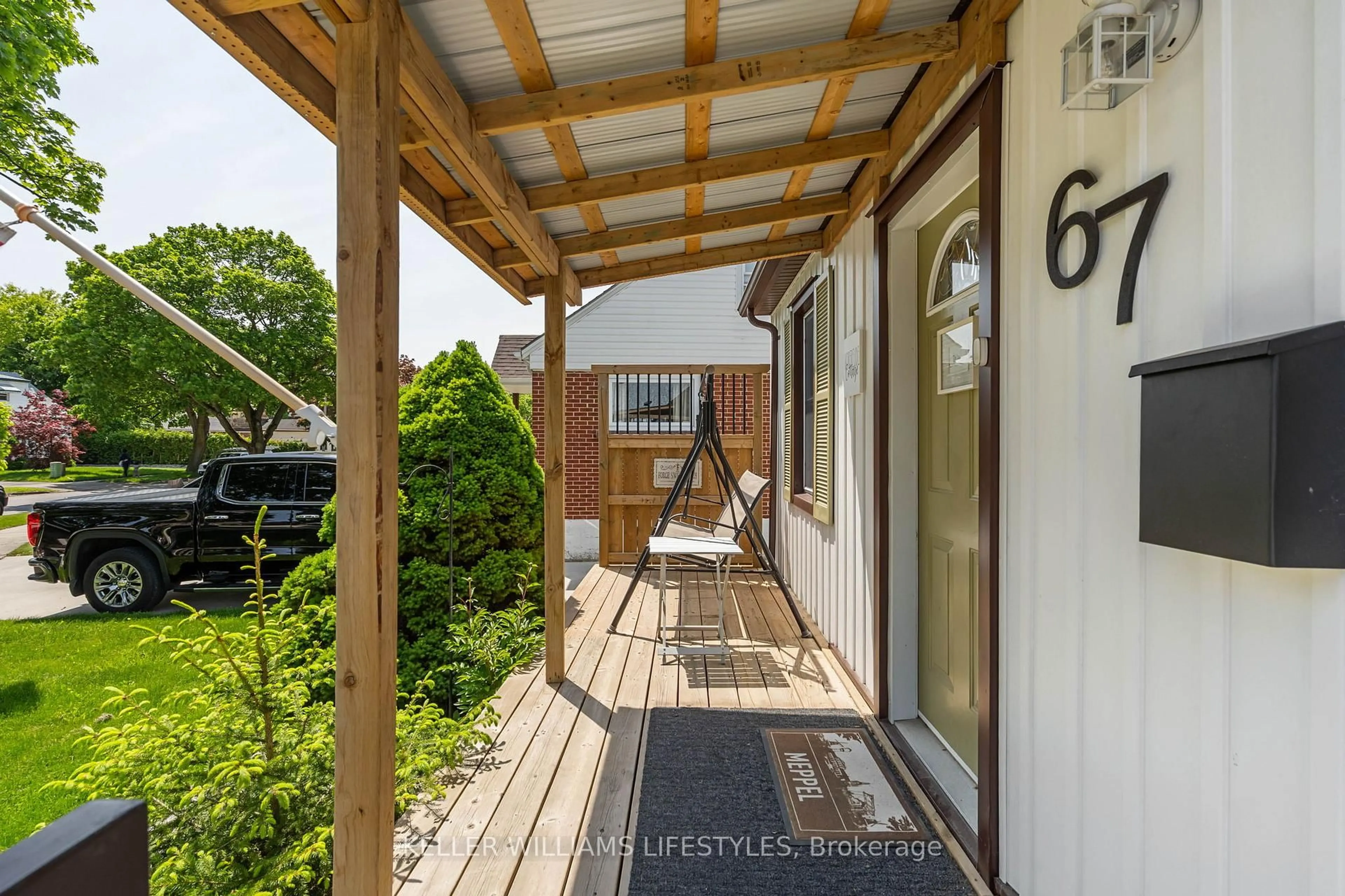 Patio, street for 67 Heather Pl, London East Ontario N5W 4L6