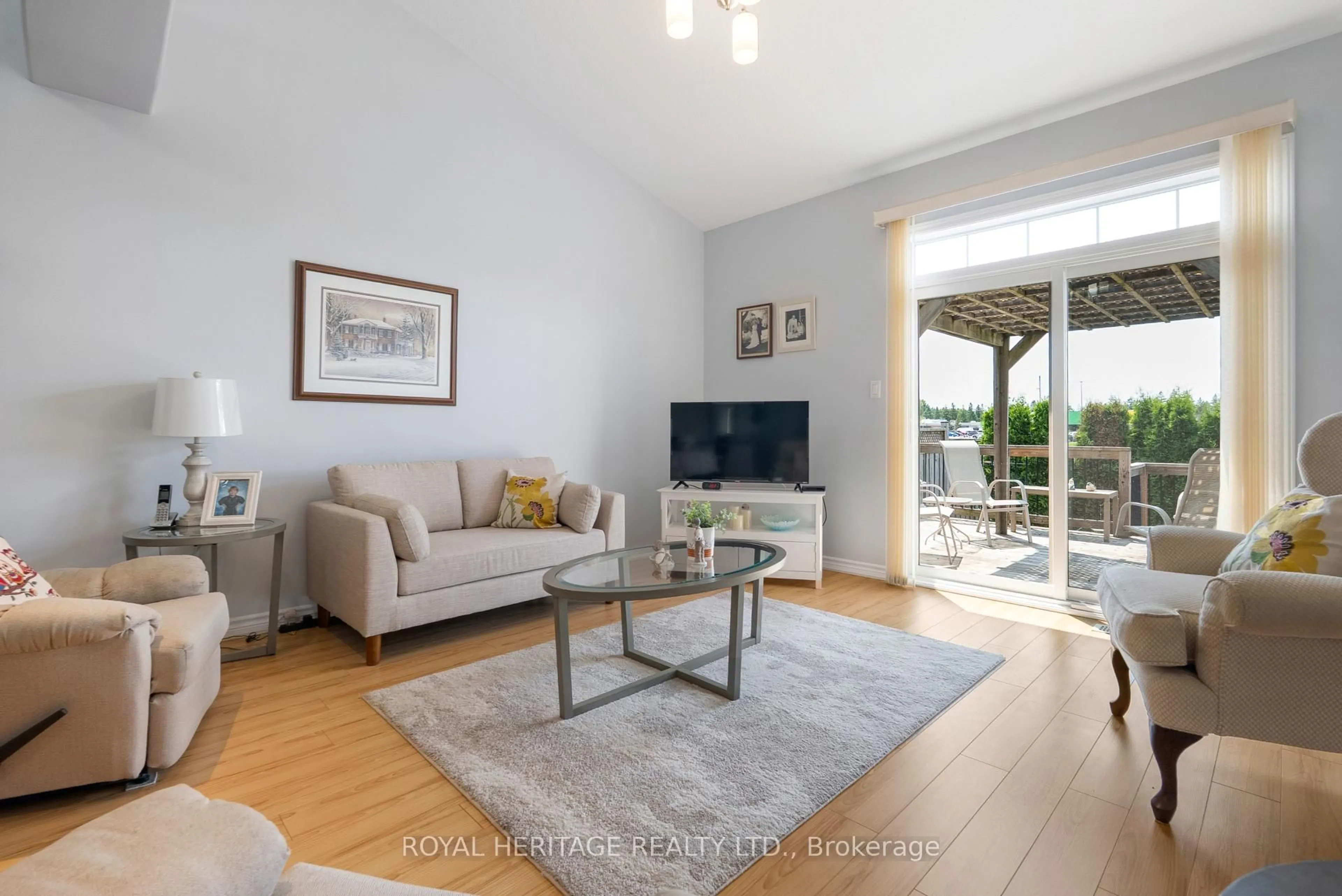 Living room with furniture, unknown for 80 Chadwin Dr, Kawartha Lakes Ontario K9V 0E9