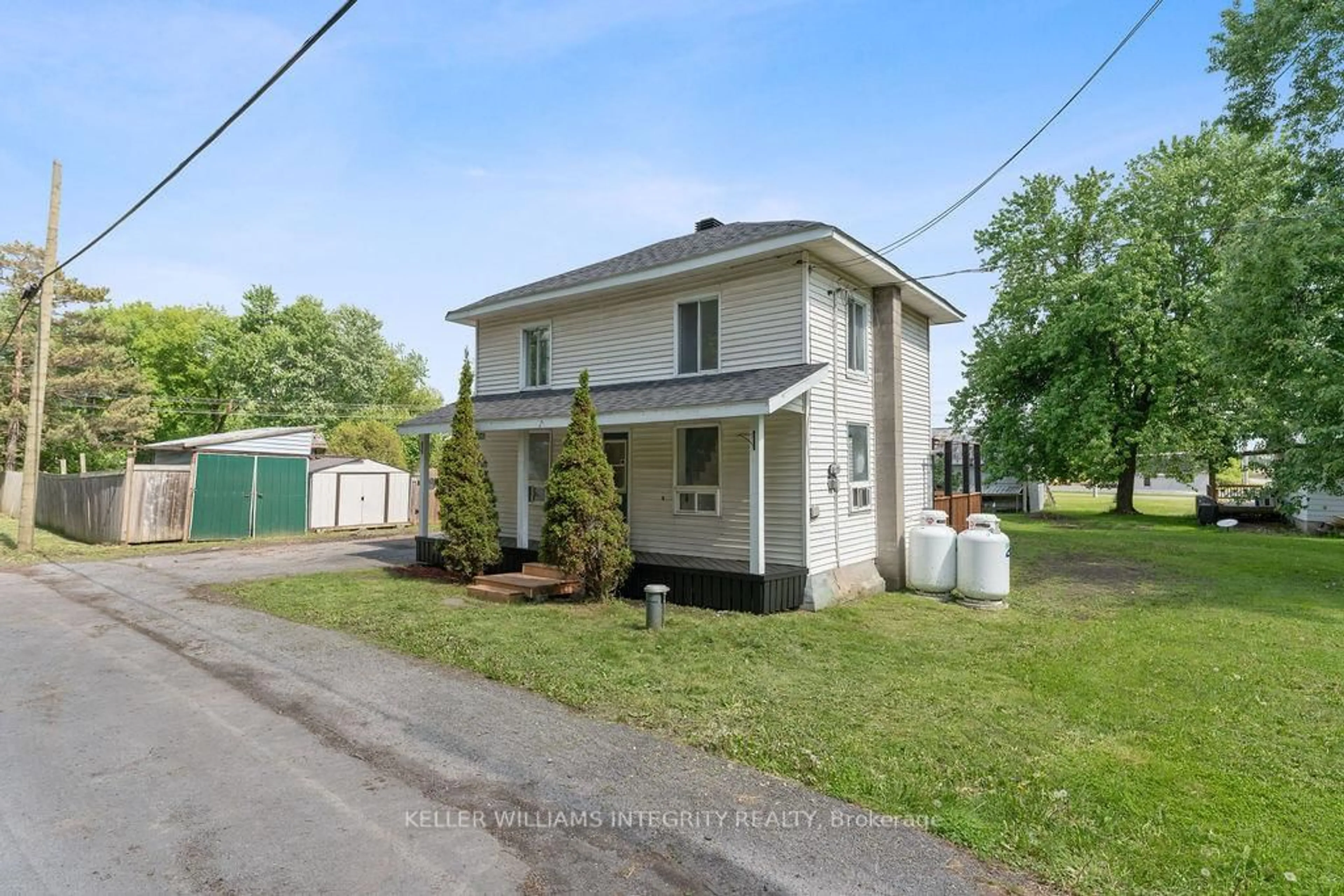 A pic from outside/outdoor area/front of a property/back of a property/a pic from drone, street for 16346 Centennial Dr, North Stormont Ontario K0C 1C0