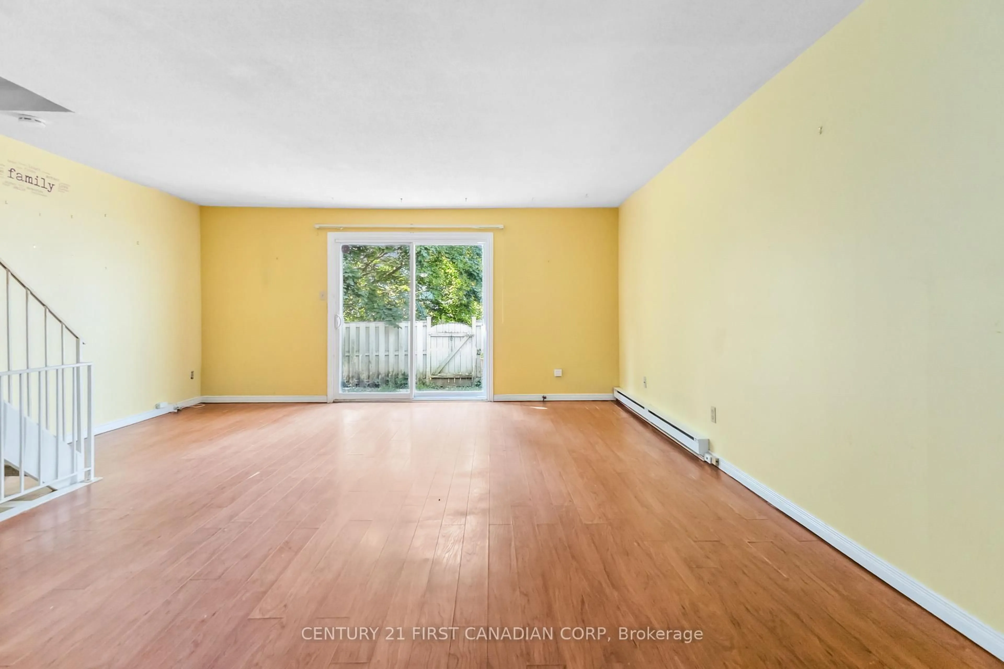 A pic of a room for 118 Monmore Rd, London North Ontario N6G 3A6