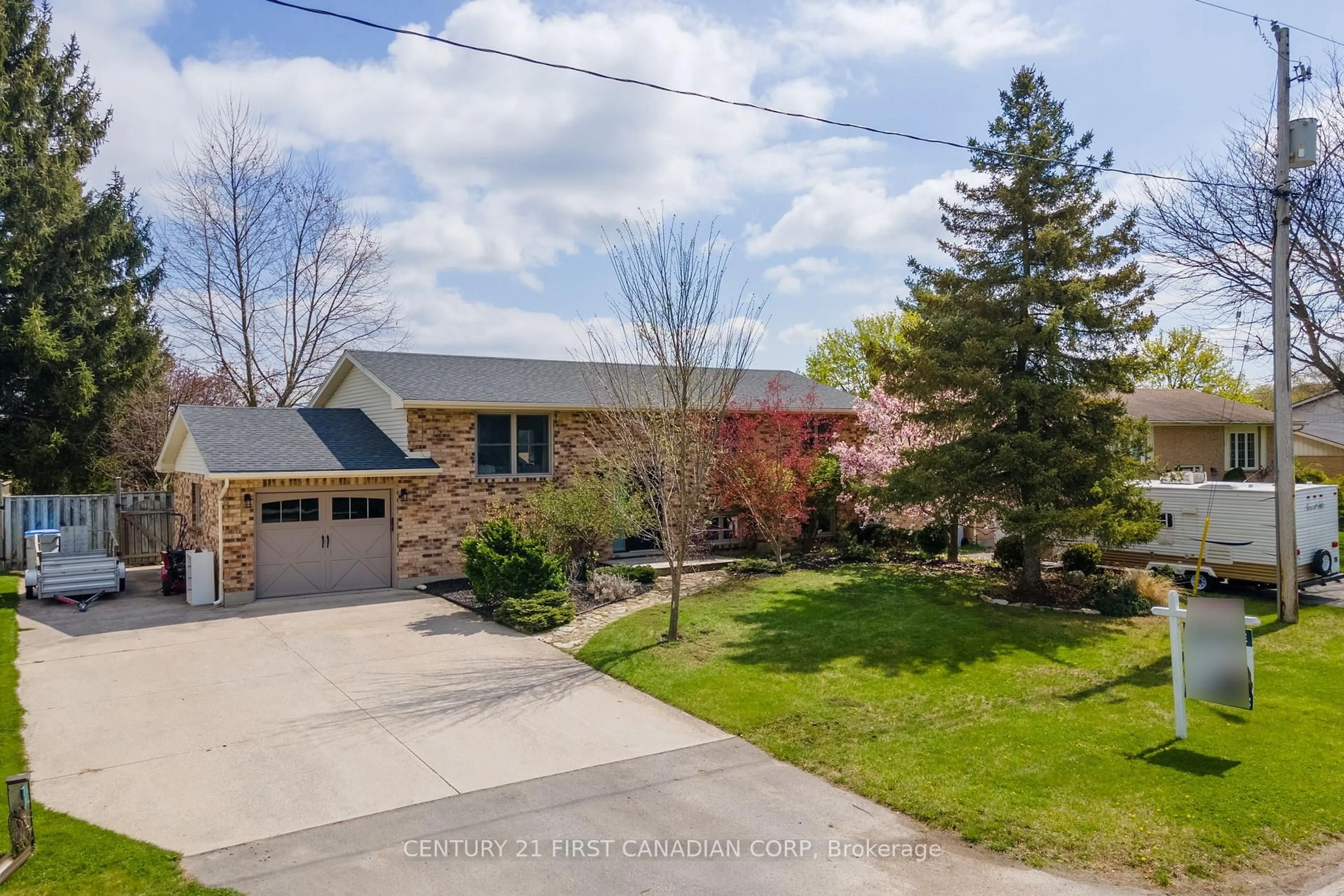 A pic from outside/outdoor area/front of a property/back of a property/a pic from drone, street for 2268 Bentim Rd, Strathroy-Caradoc Ontario N0L 1W0