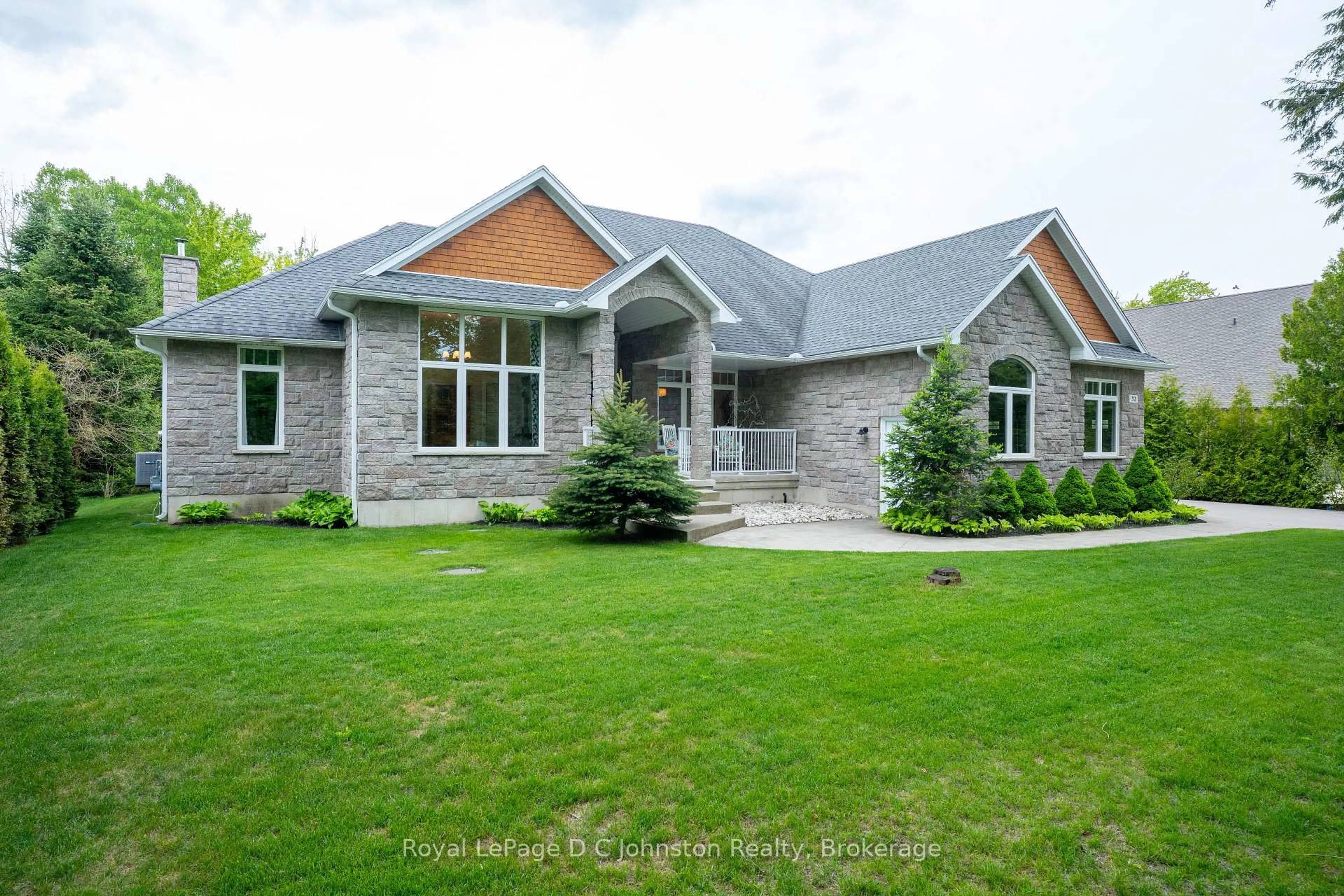 Home with brick exterior material, unknown for 32 Pegasus Trails, Saugeen Shores Ontario N0H 2C6