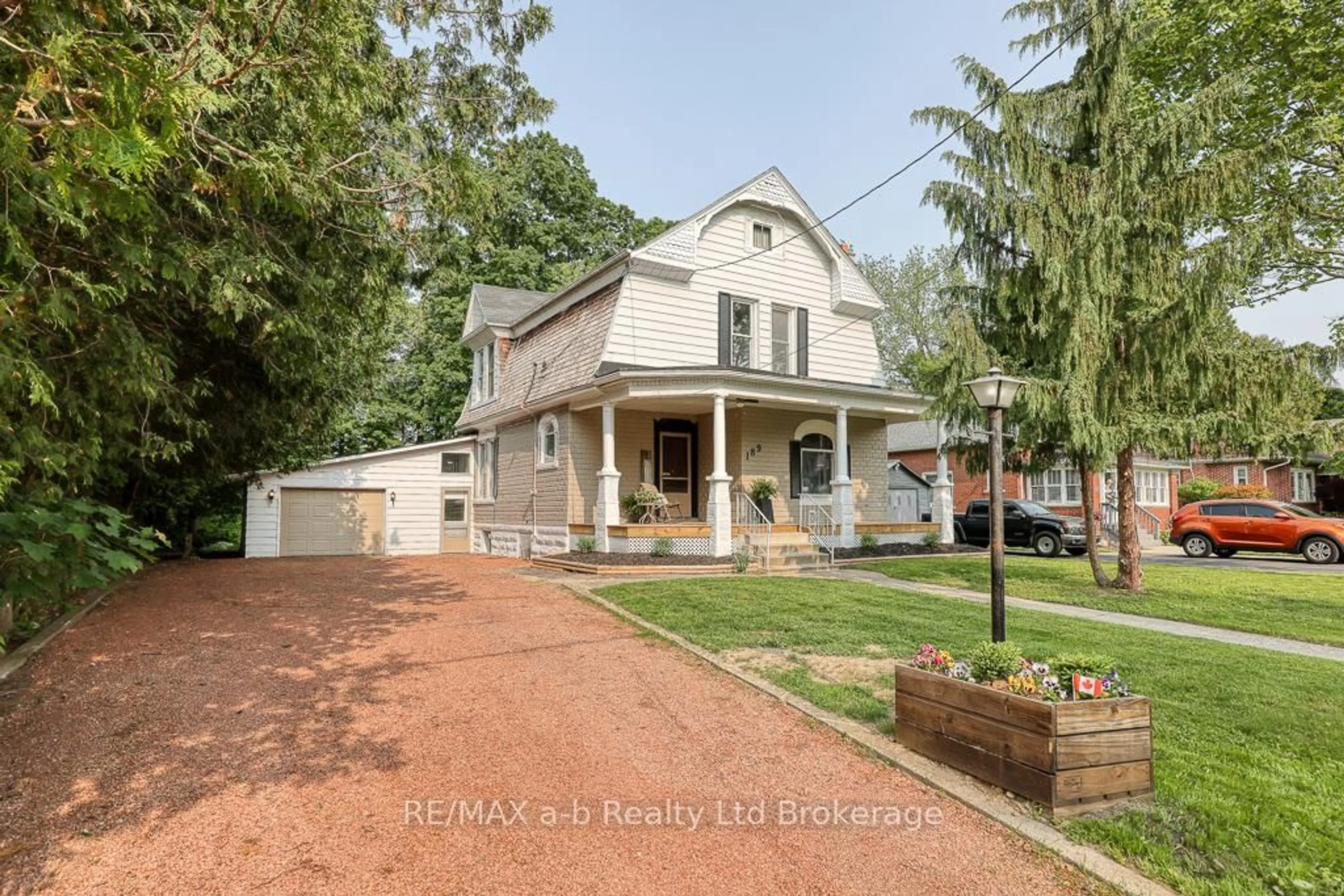 Home with brick exterior material, street for 189 Rolph St, Tillsonburg Ontario N4G 3Y9