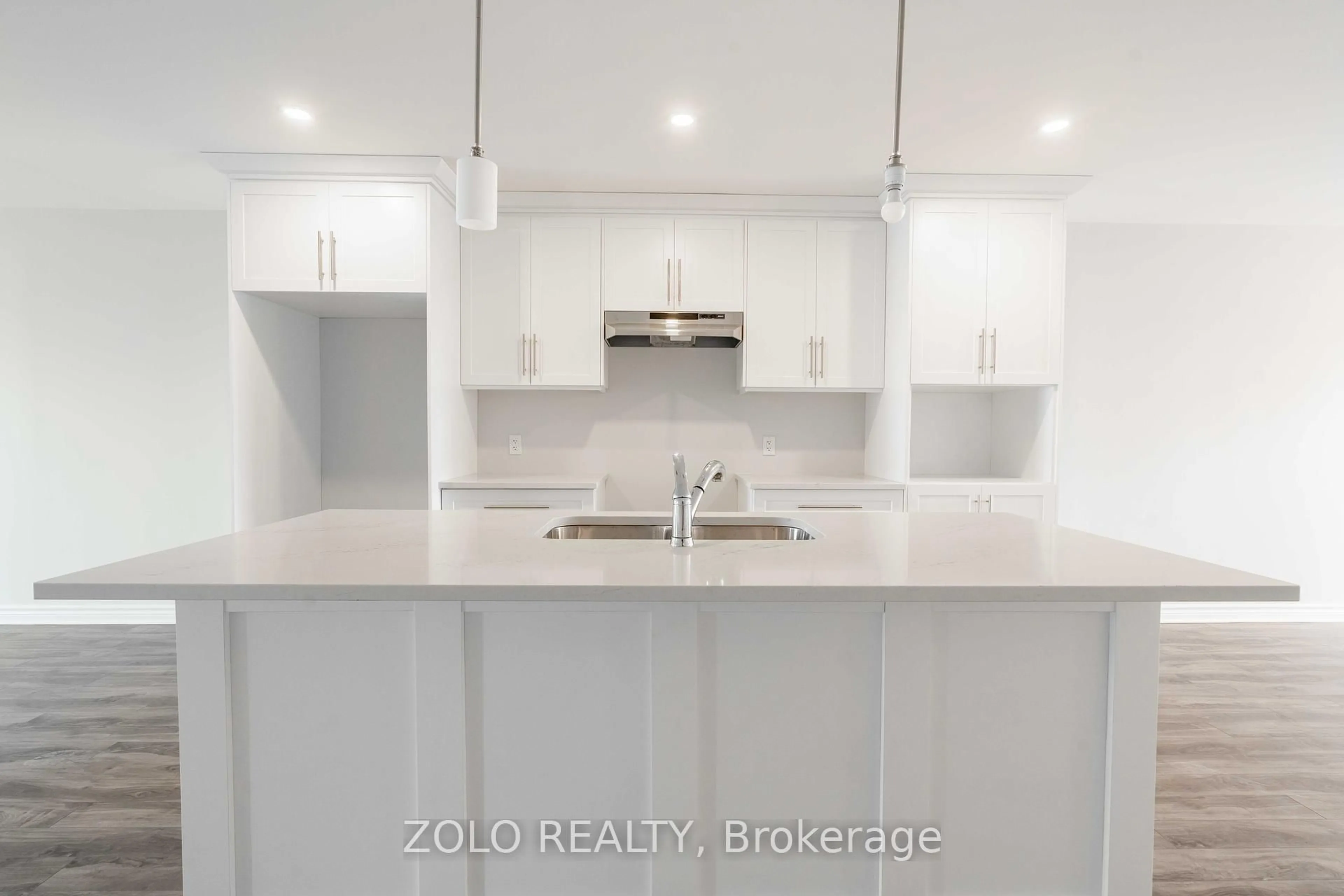Open concept kitchen, unknown for 61 Royal Dr, Cornwall Ontario K6H 0J4