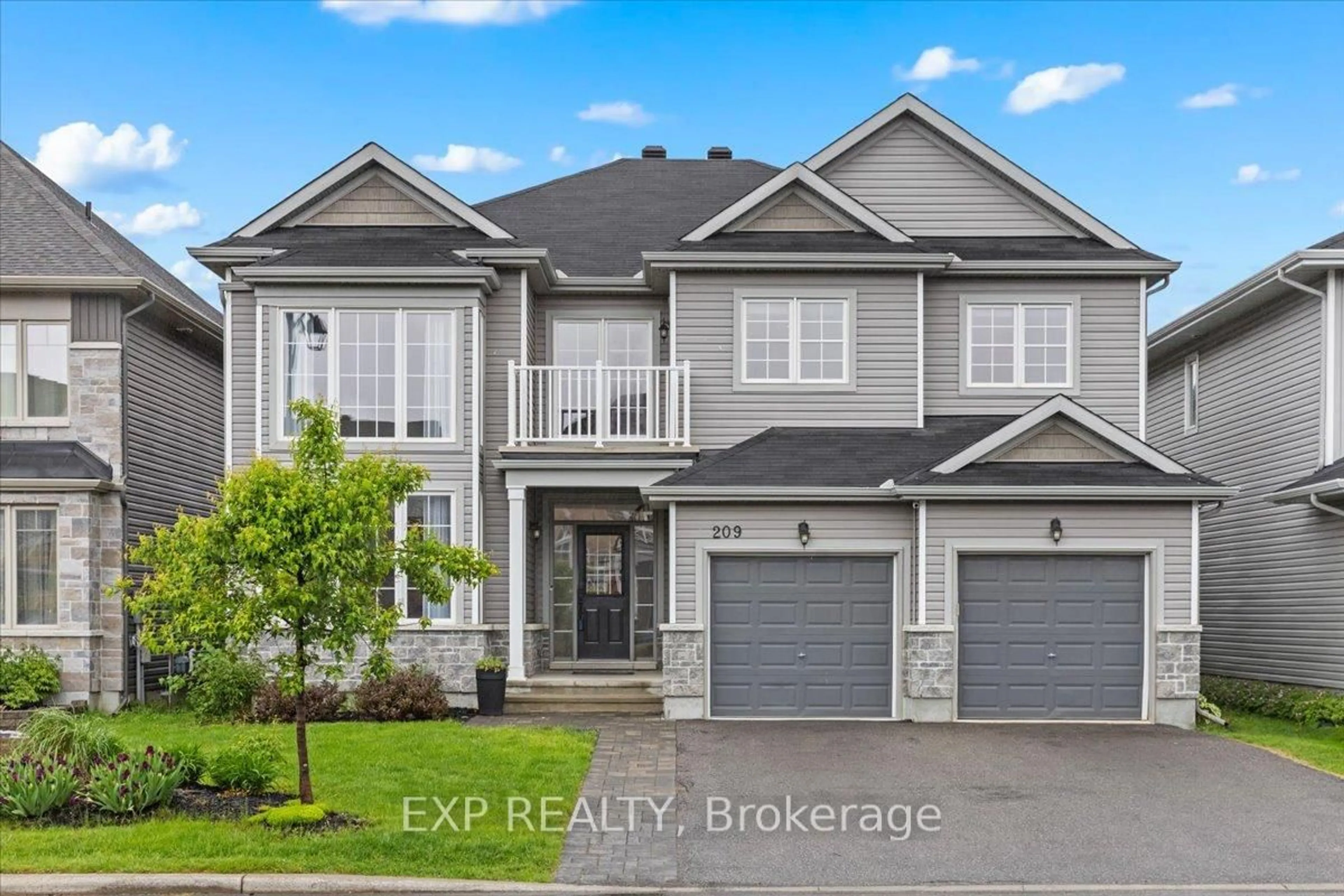 Unknown for 209 Rover St, Ottawa Ontario K2S 1S3