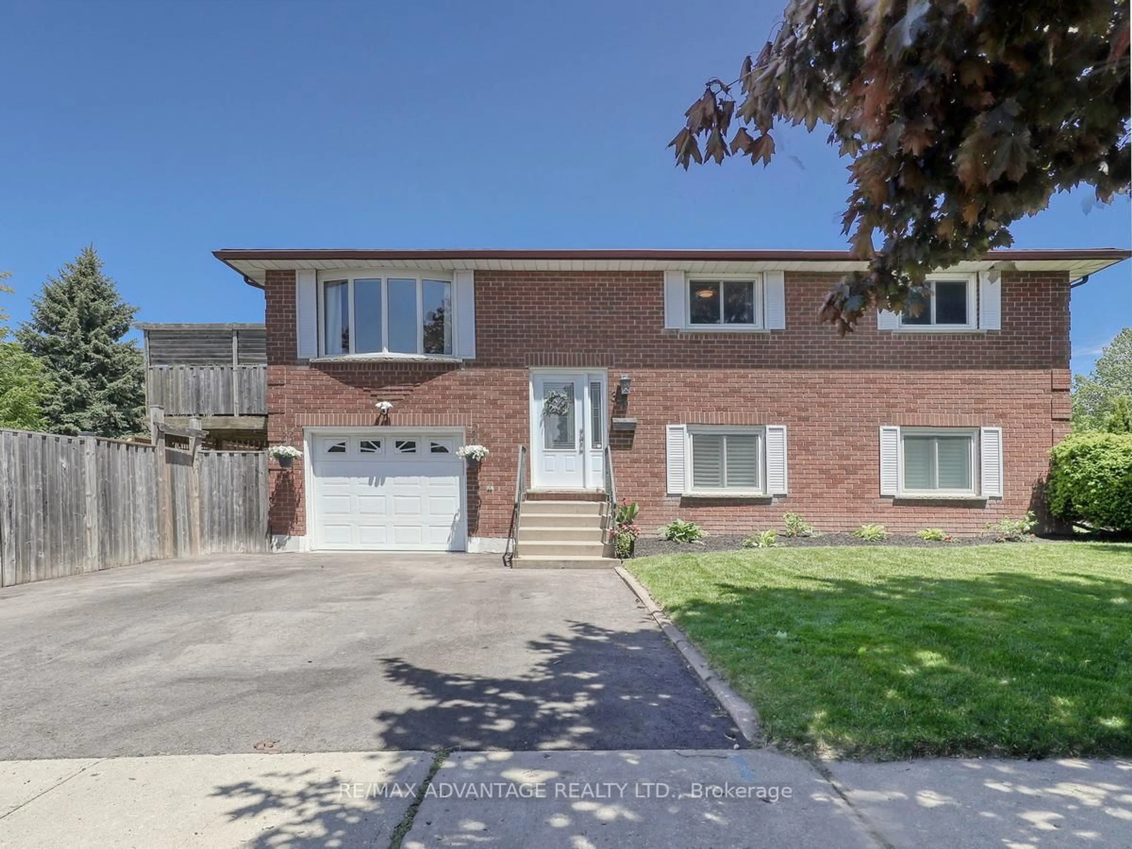 Unknown for 38 Claycroft Cres, Kitchener Ontario N2N 2R7