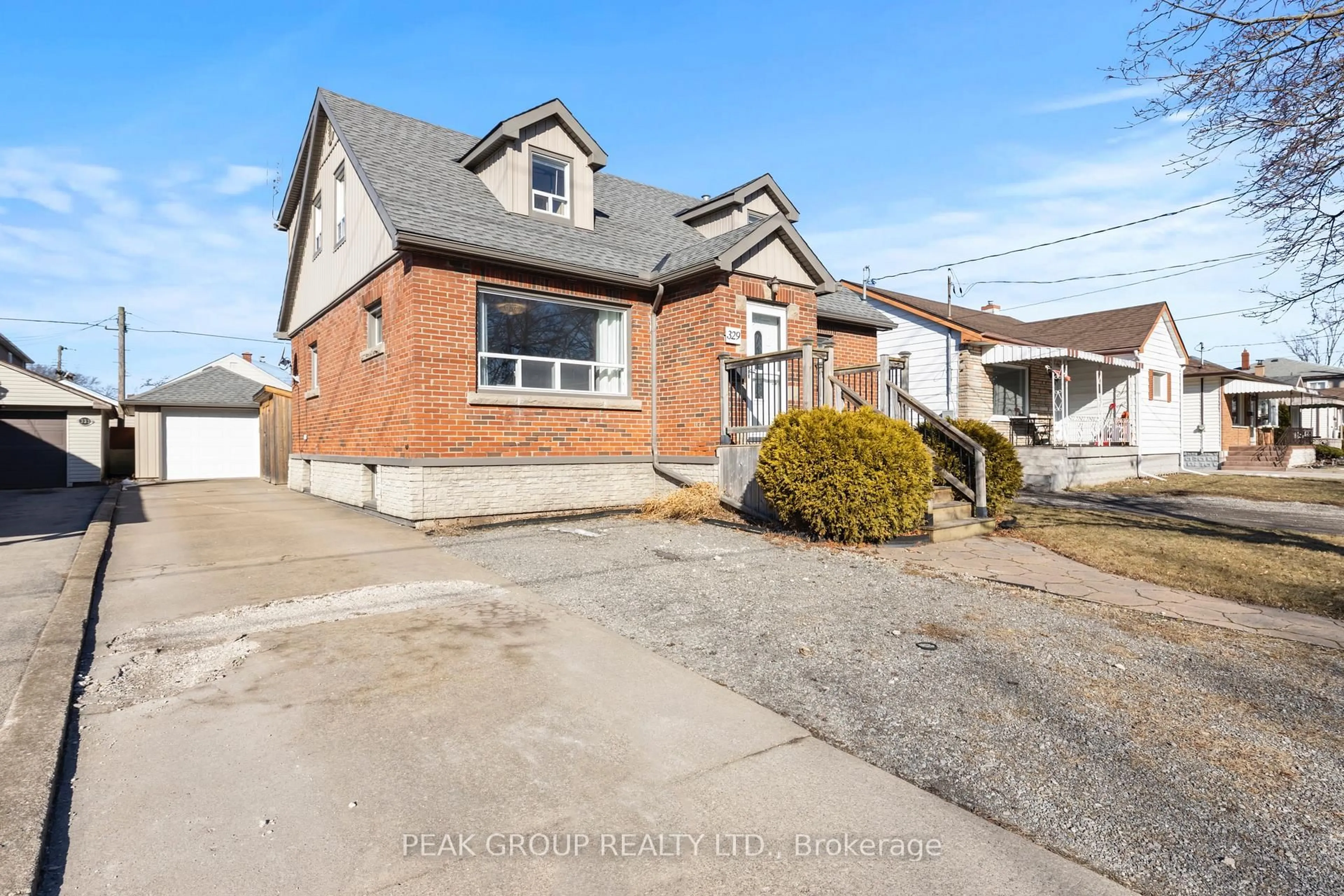 Home with brick exterior material, street for 329 Scholfield Ave, Welland Ontario L3B 1P1