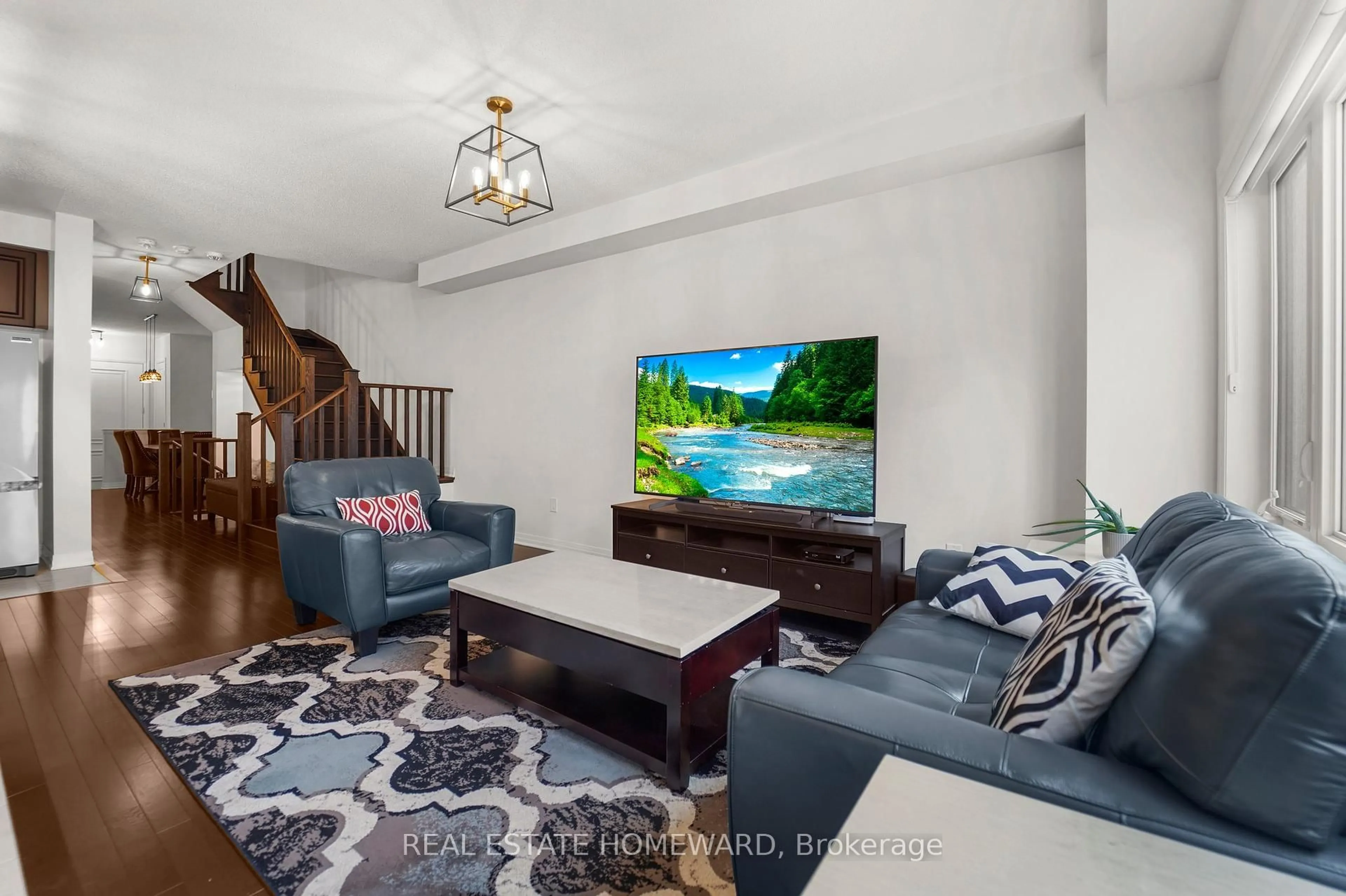 Living room with furniture, unknown for 4102 Fracchioni Dr, Lincoln Ontario L0R 1B4