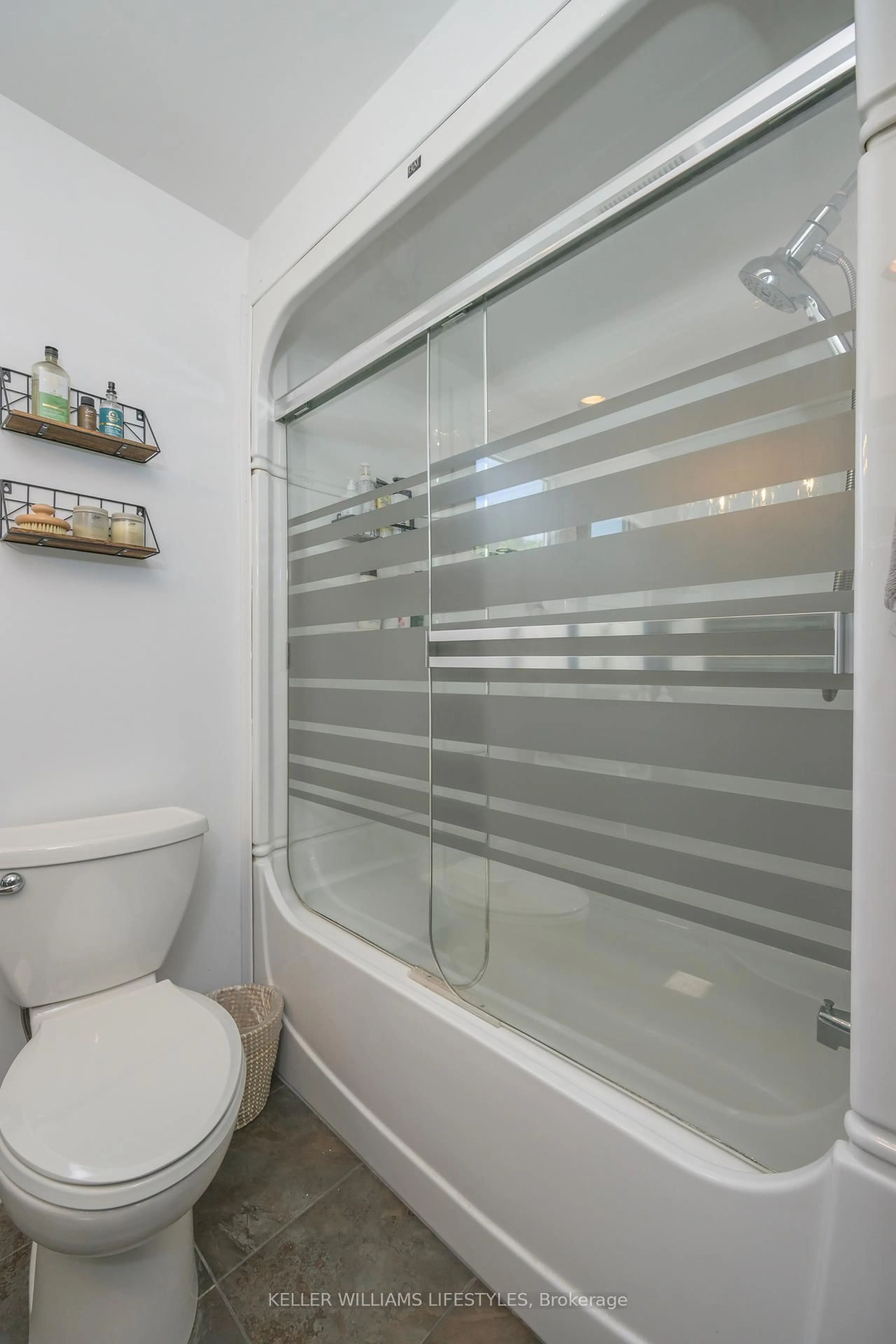 Unknown for 871 Farnham Rd, London South Ontario N6K 1R8