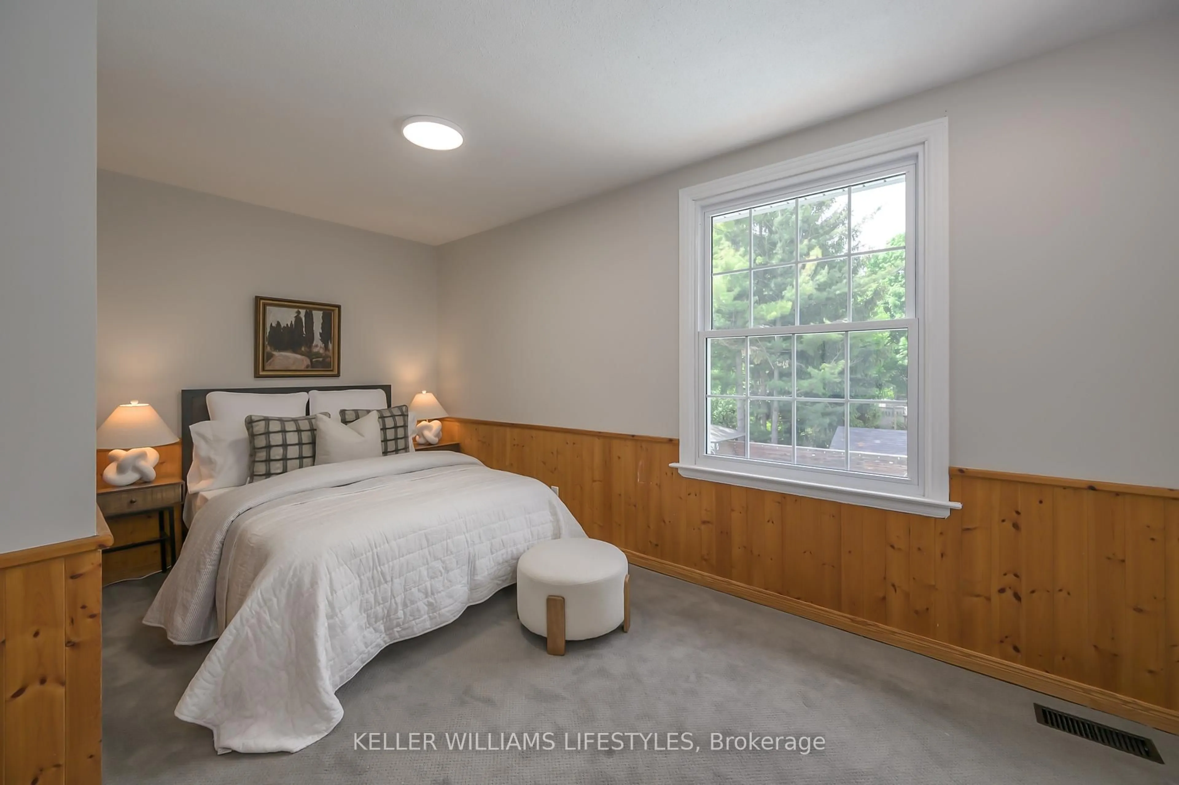 Bedroom with bed, unknown for 871 Farnham Rd, London South Ontario N6K 1R8