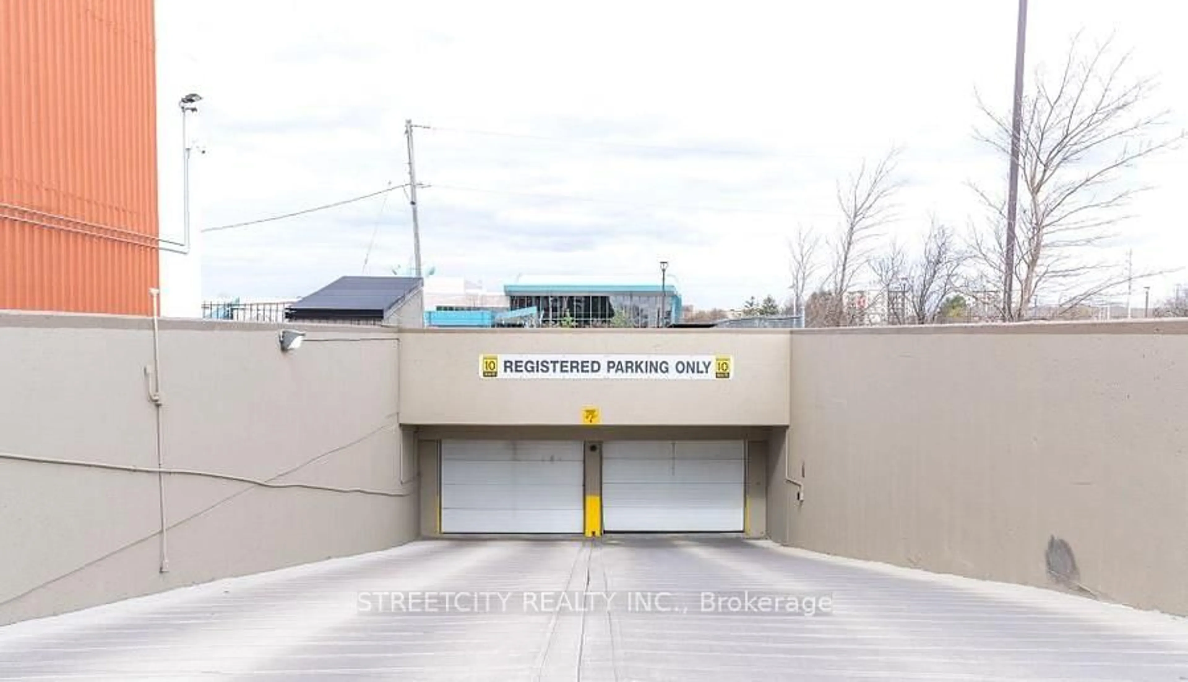 Parking for 1103 Jalna Blvd #1411, London South Ontario N6E 2W8