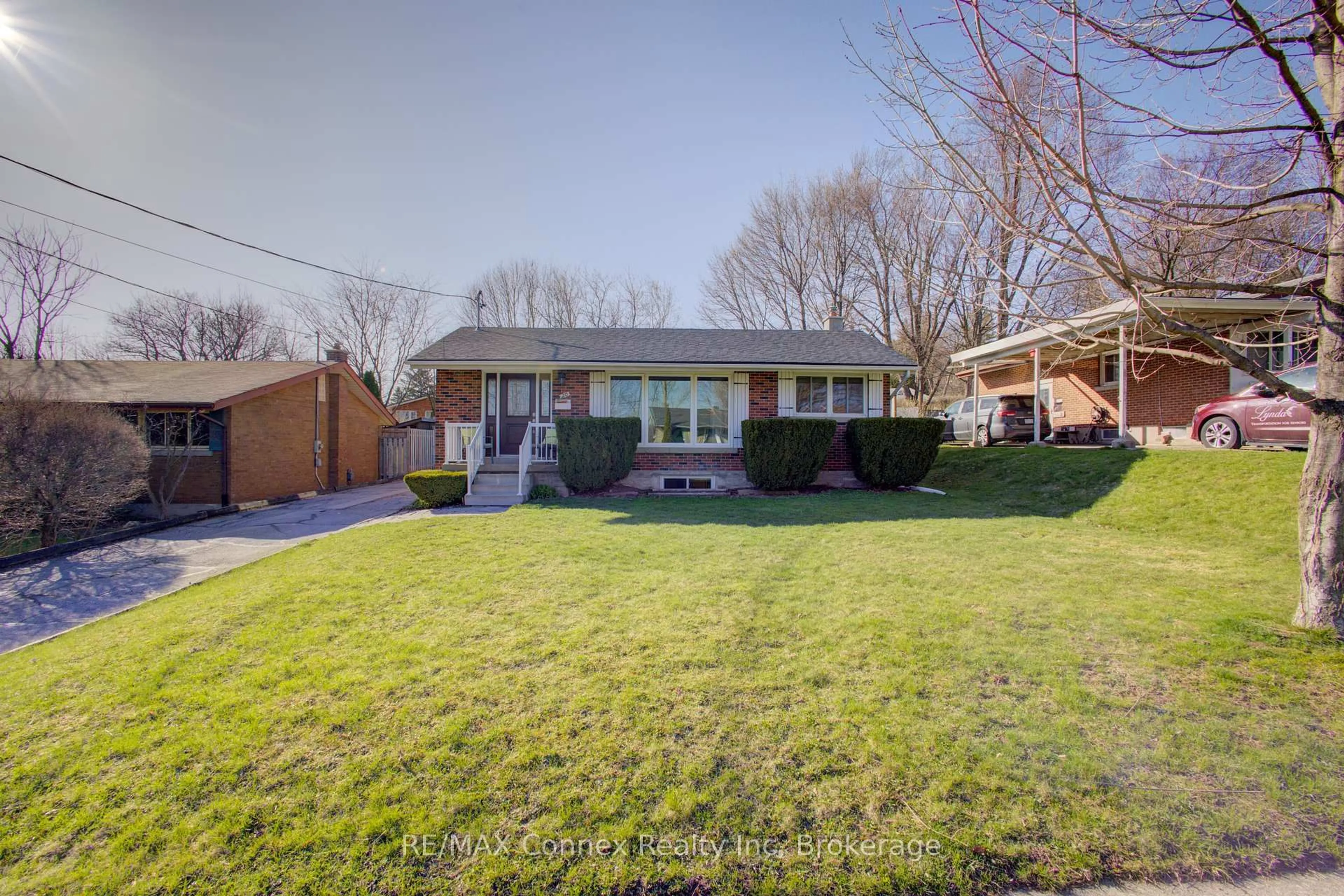 A pic from outside/outdoor area/front of a property/back of a property/a pic from drone, street for 20 Laverne Ave, Guelph Ontario N1E 1Z1