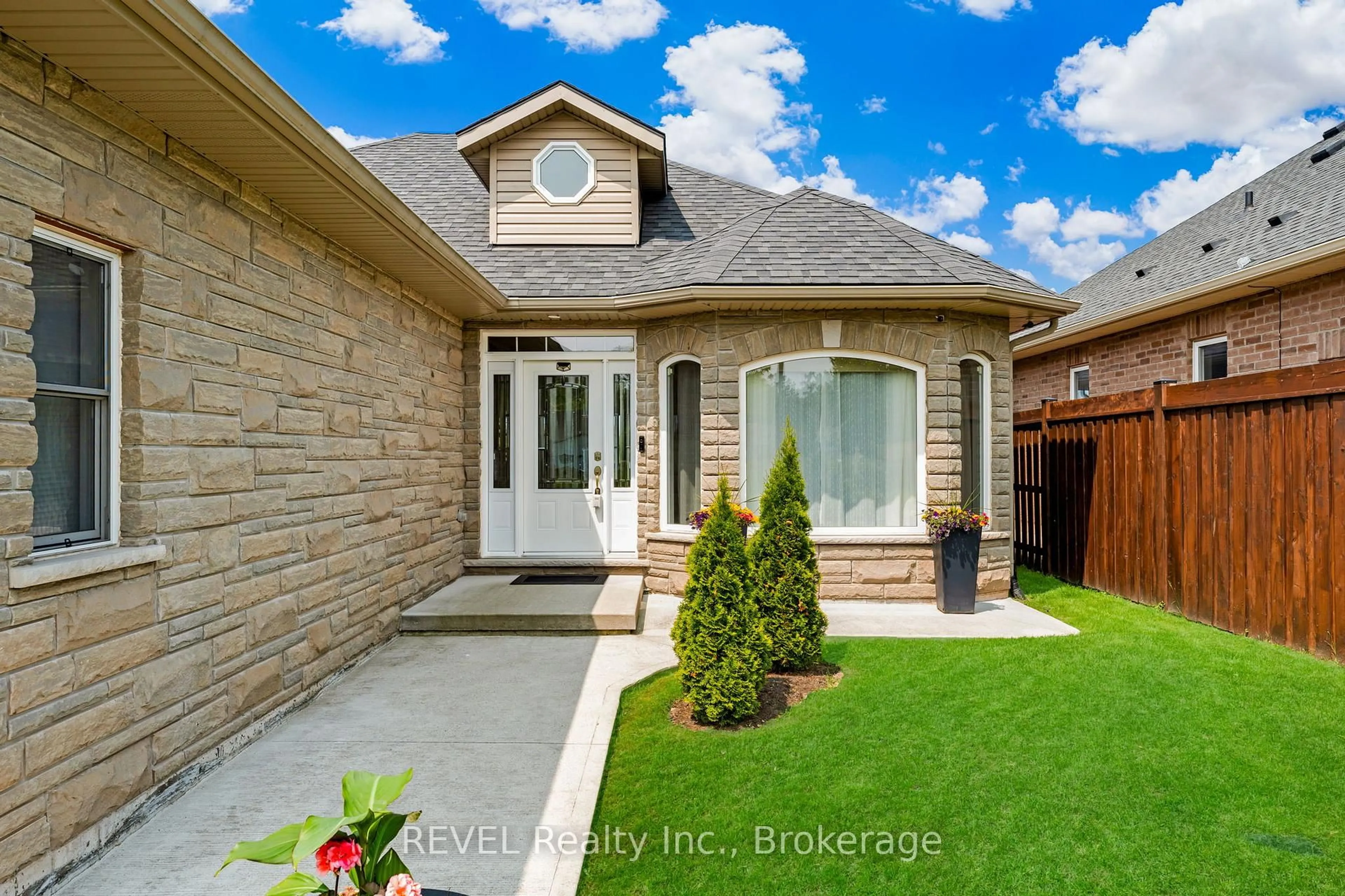 Home with brick exterior material, street for 181 Hetram Crt, Fort Erie Ontario L0S 1B0