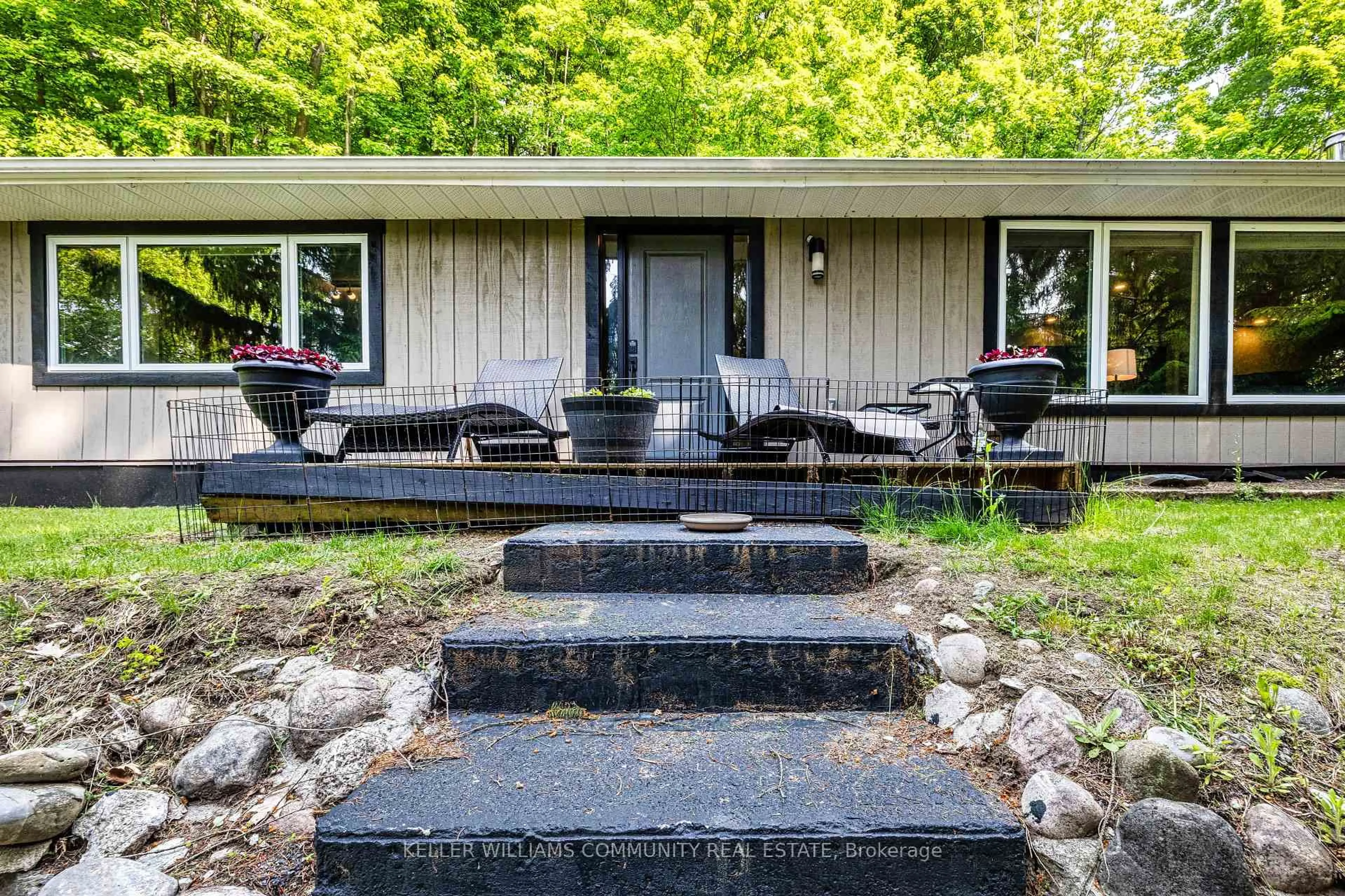 Patio, unknown for 15354 County Road 2 Rd, Brighton Ontario K0K 1H0