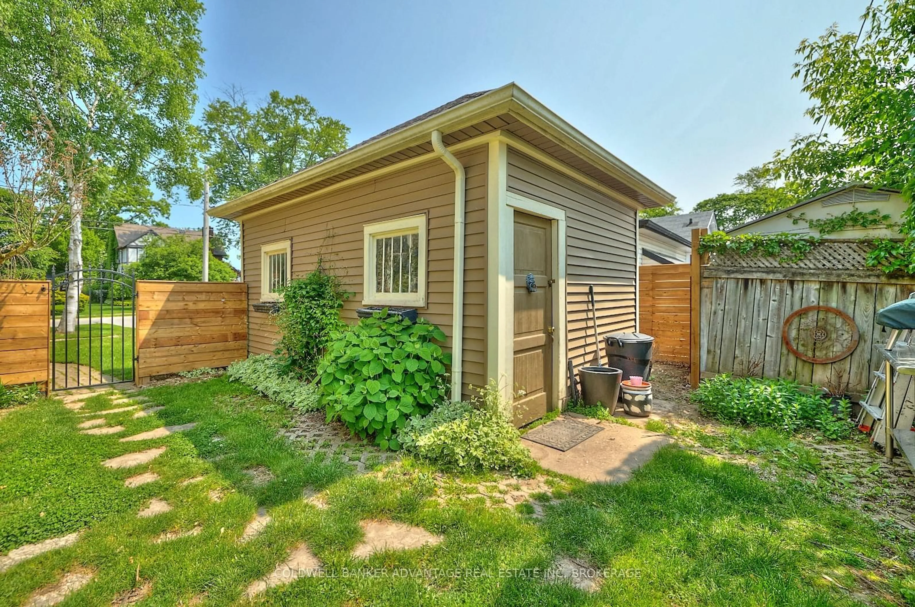 Shed for 159 Merritt St, Welland Ontario L3C 4T7