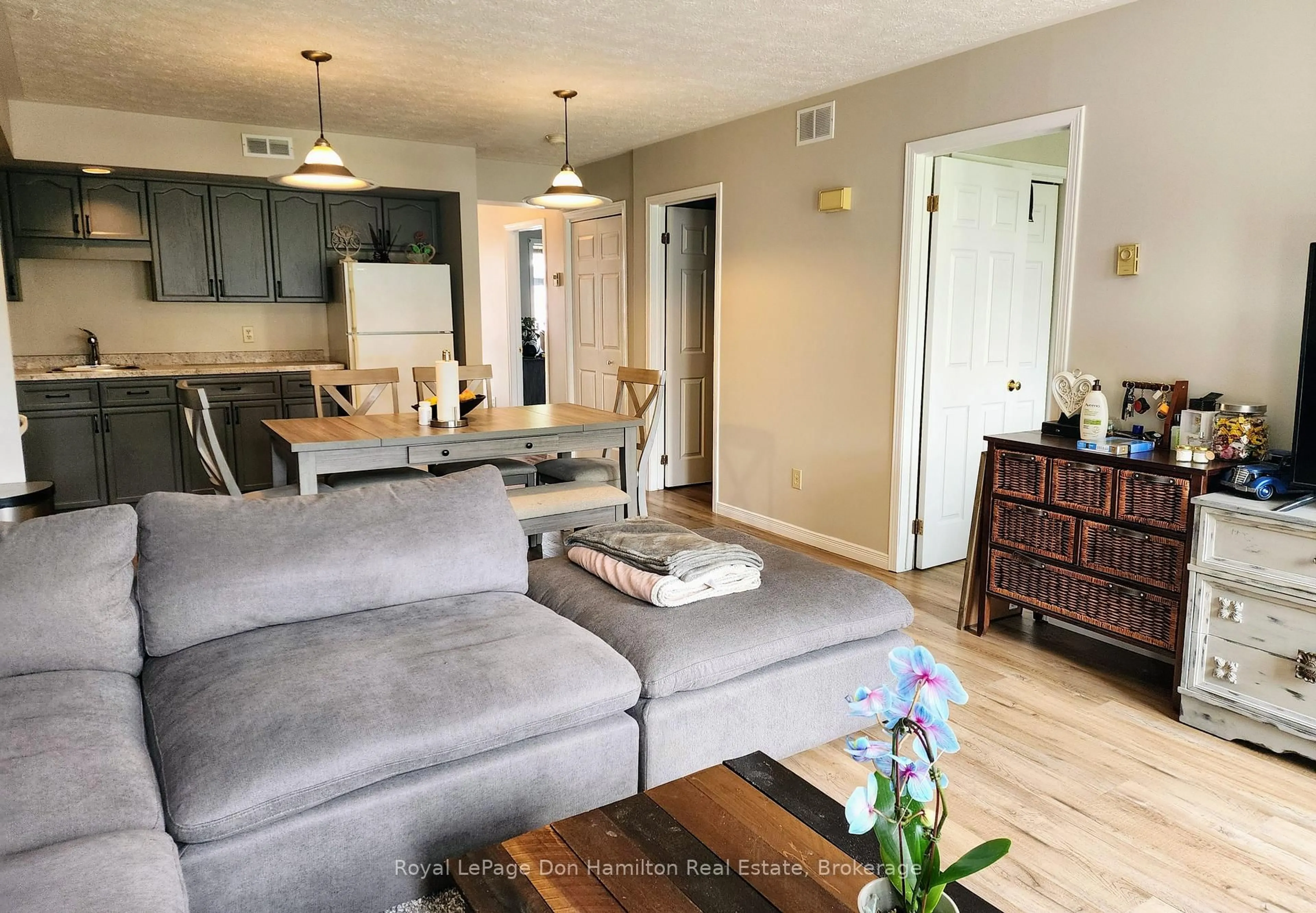 Living room with furniture, unknown for 1026 Ann St #6, Howick Ontario N0G 2X0